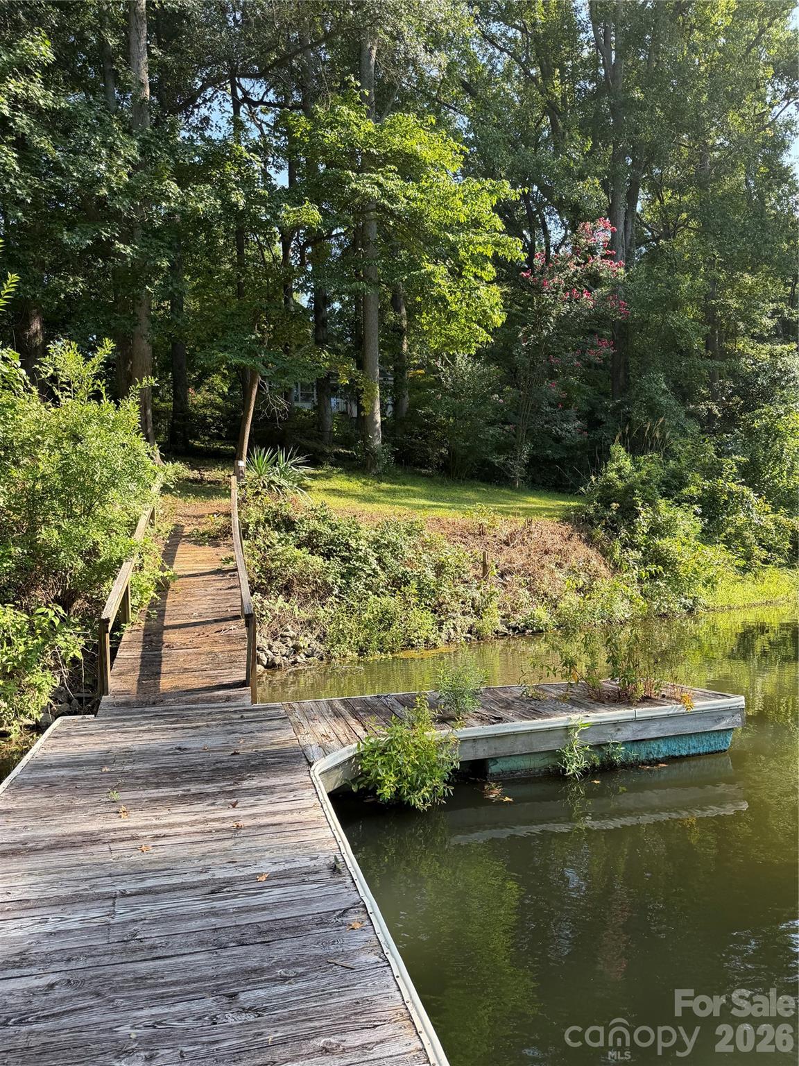 202 Horseshoe Lake Road — Mount Holly