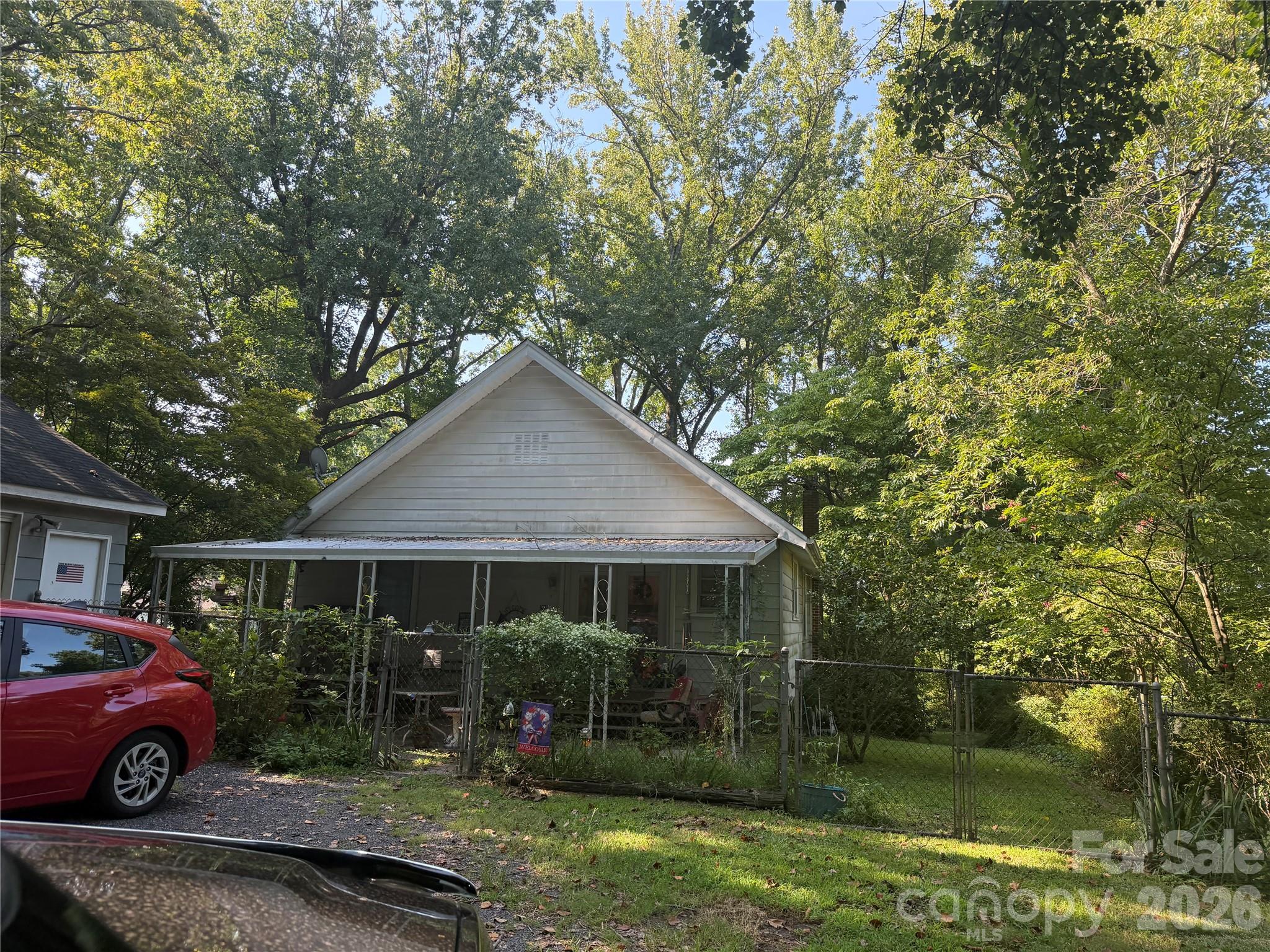 202 Horseshoe Lake Road — Mount Holly