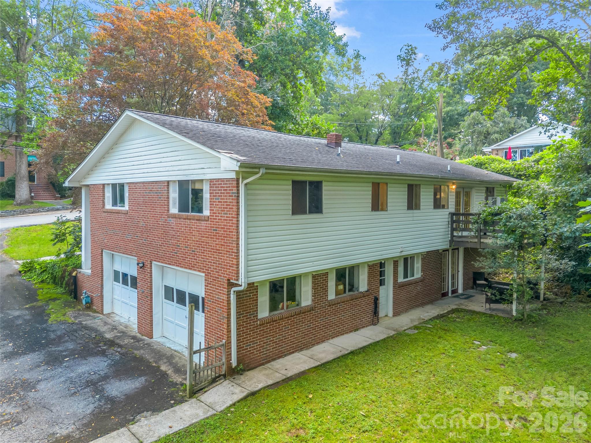 1317 Hyman Avenue — Hendersonville