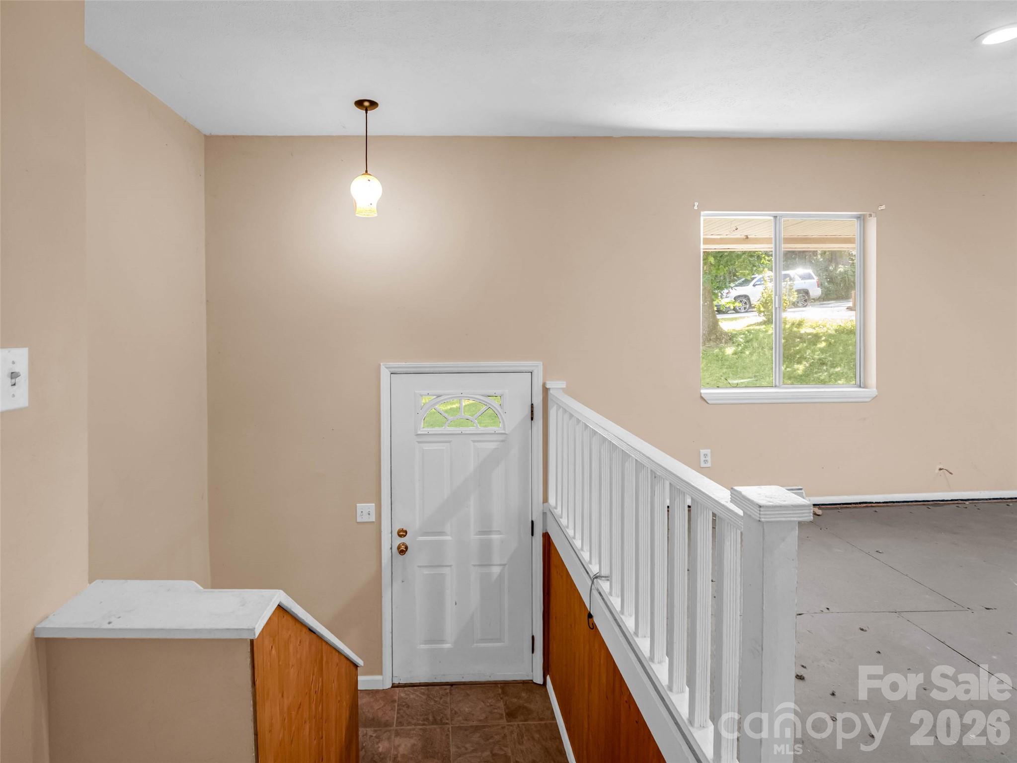 1317 Hyman Avenue — Hendersonville