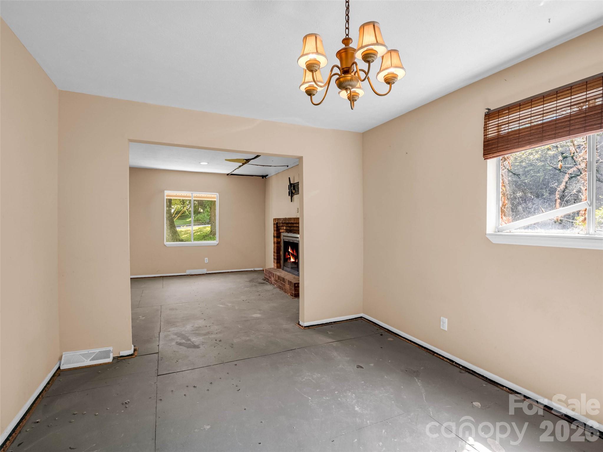 1317 Hyman Avenue — Hendersonville