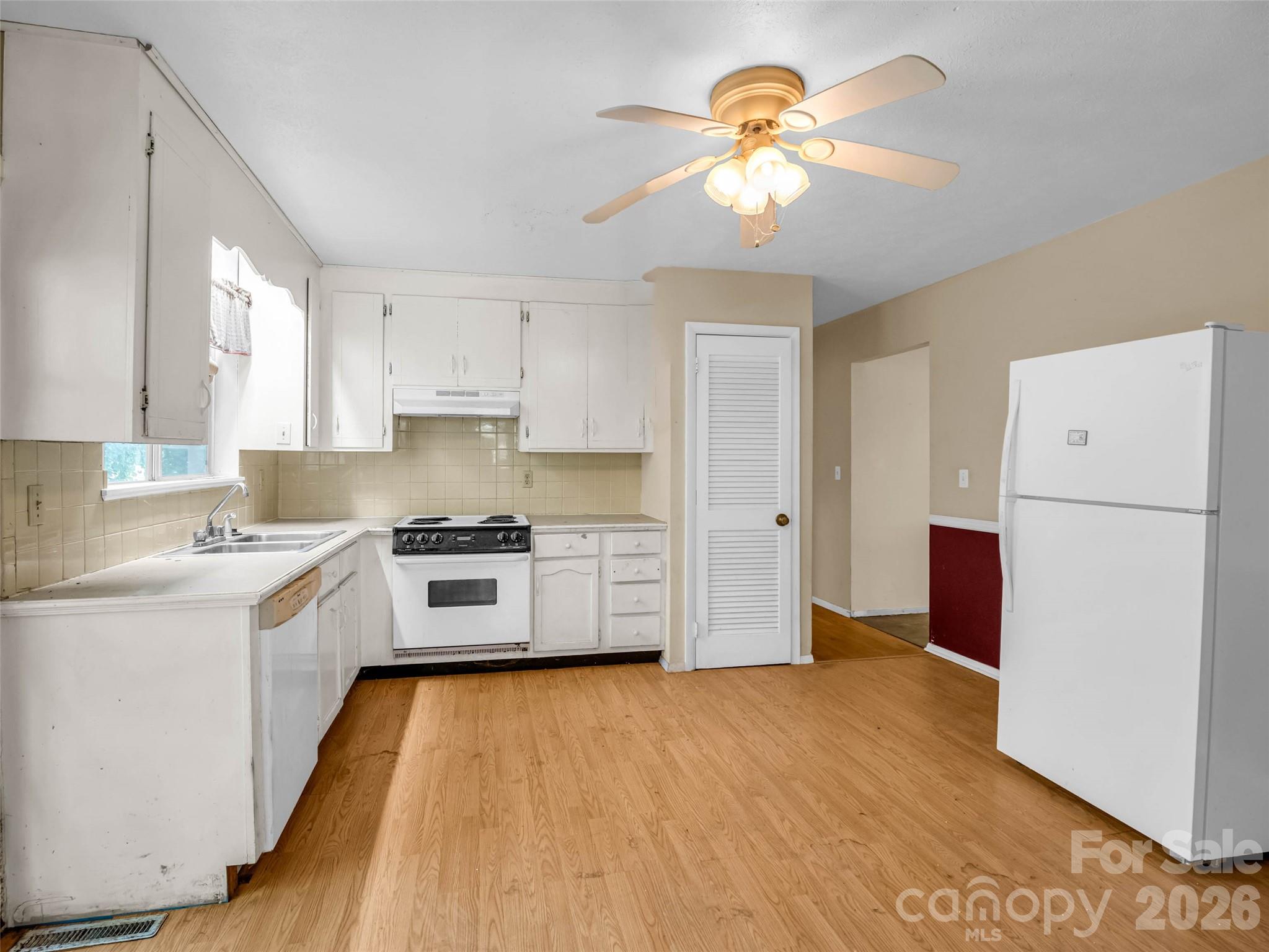 1317 Hyman Avenue — Hendersonville