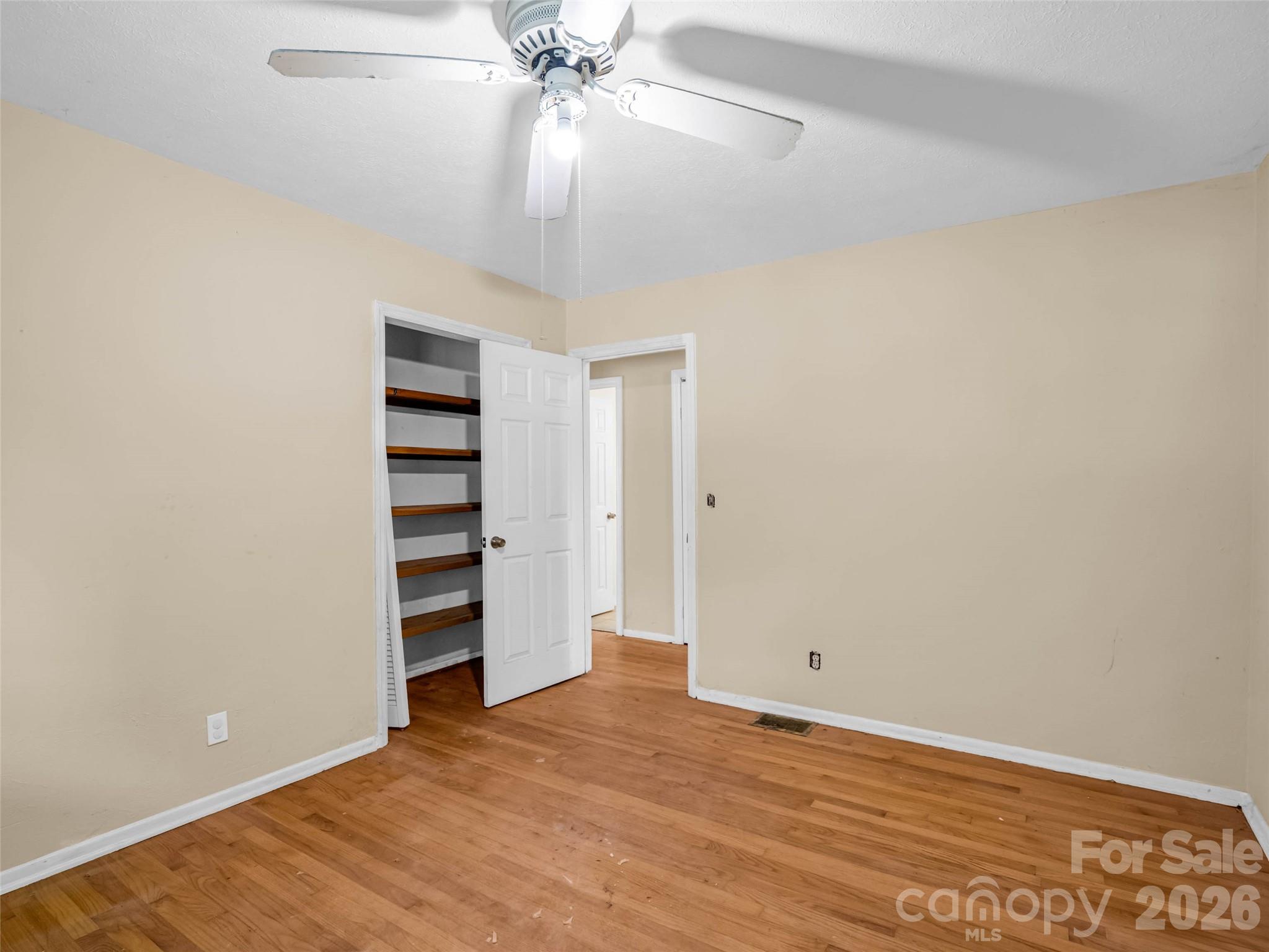 1317 Hyman Avenue — Hendersonville