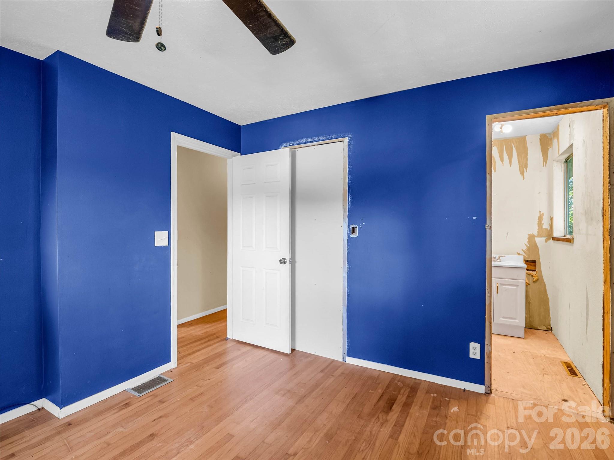 1317 Hyman Avenue — Hendersonville