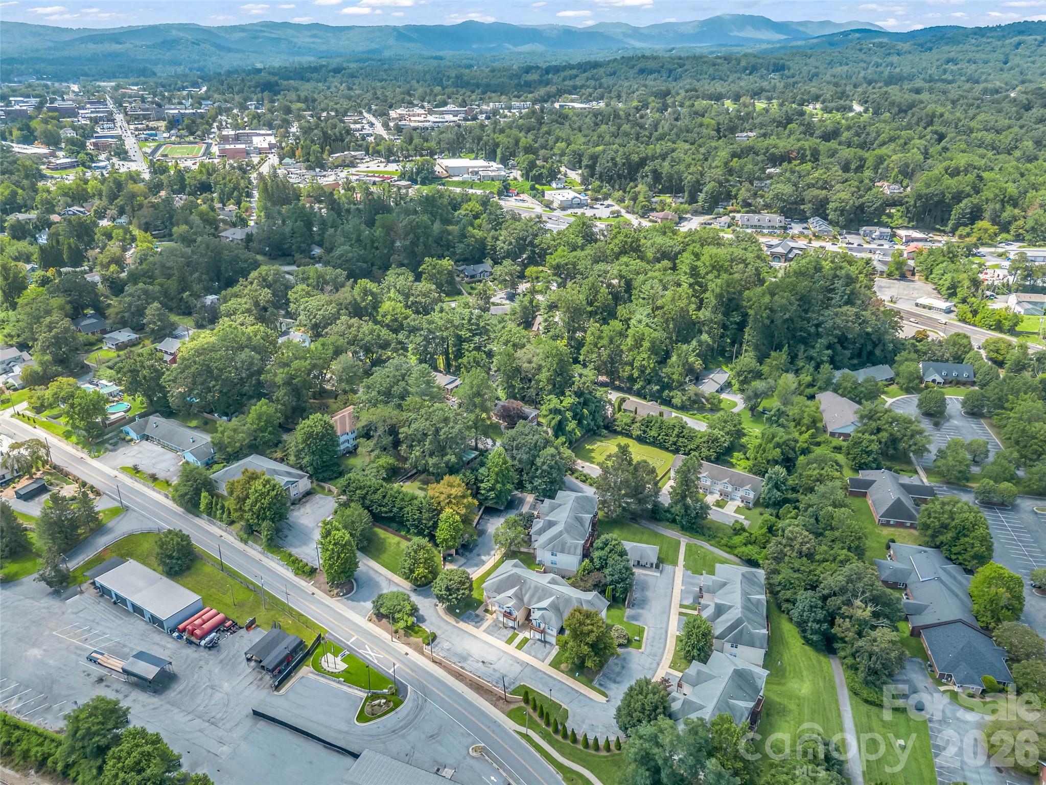 1317 Hyman Avenue — Hendersonville