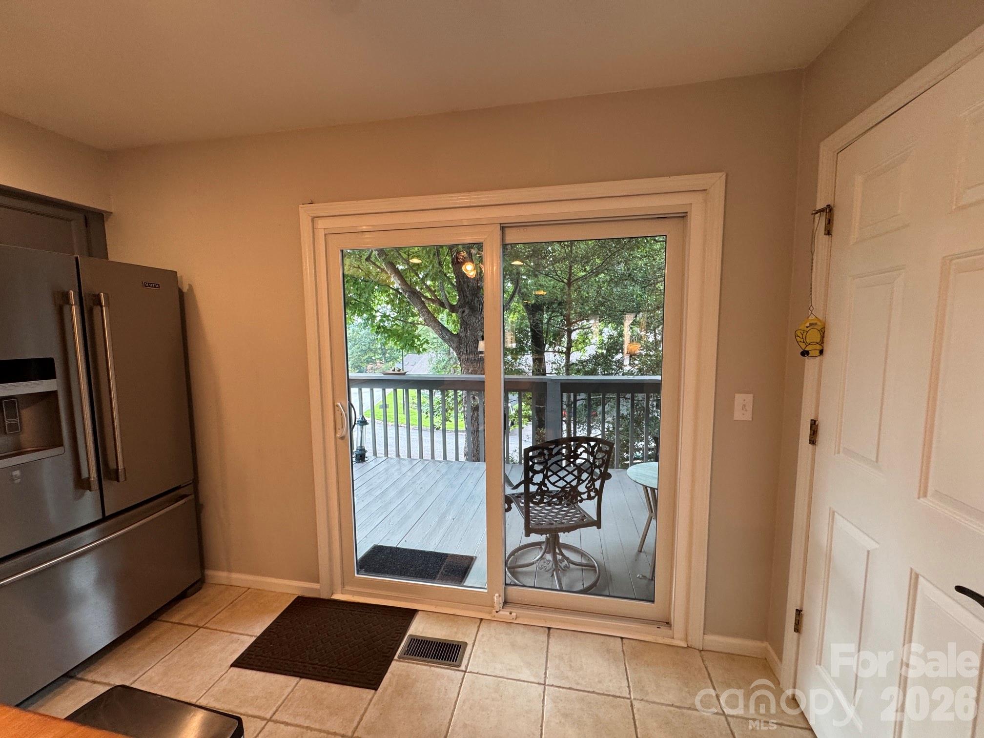 501 Independence Trail — Morganton