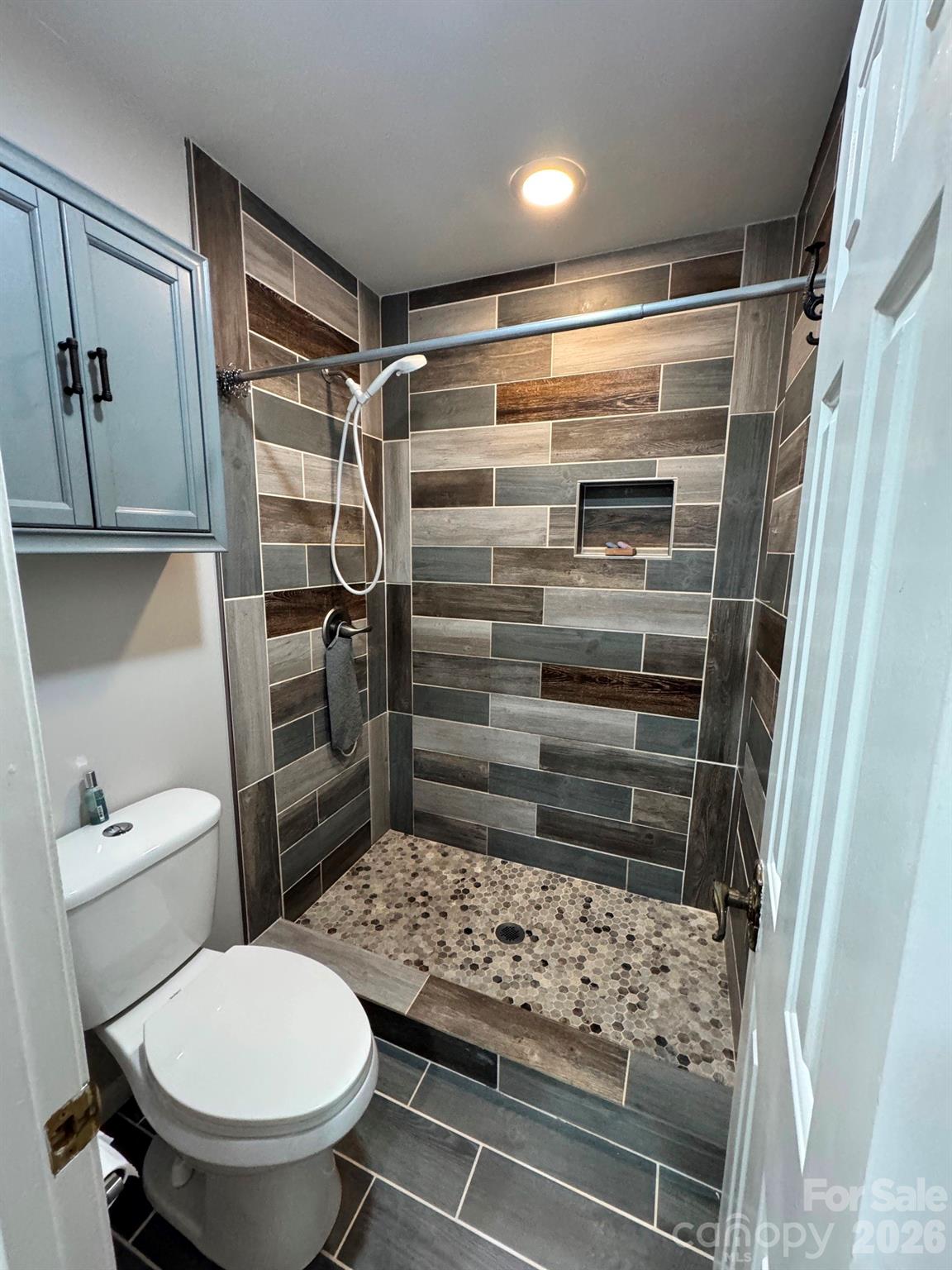 501 Independence Trail — Morganton
