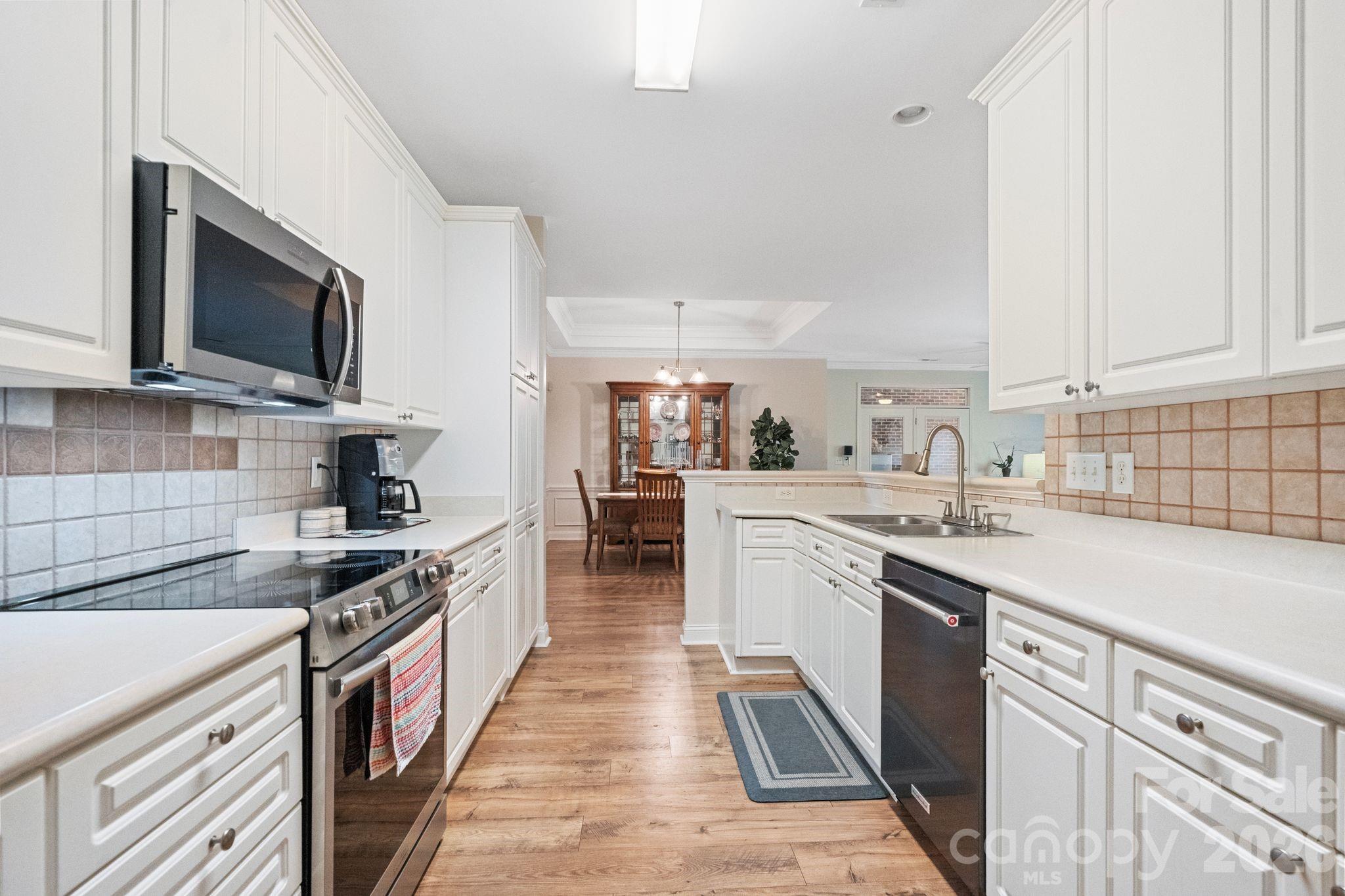 13323 Mint Lake Drive — Matthews