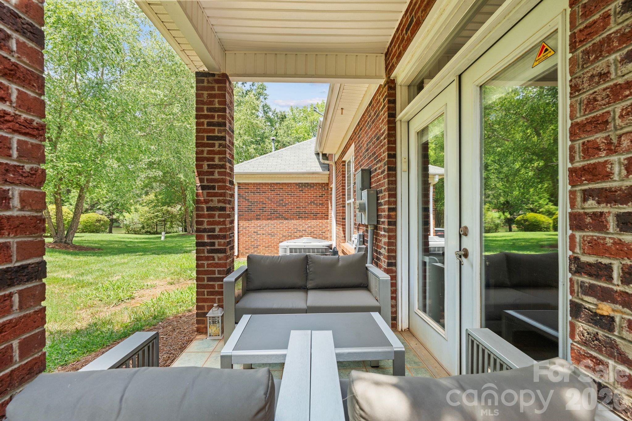 13323 Mint Lake Drive — Matthews