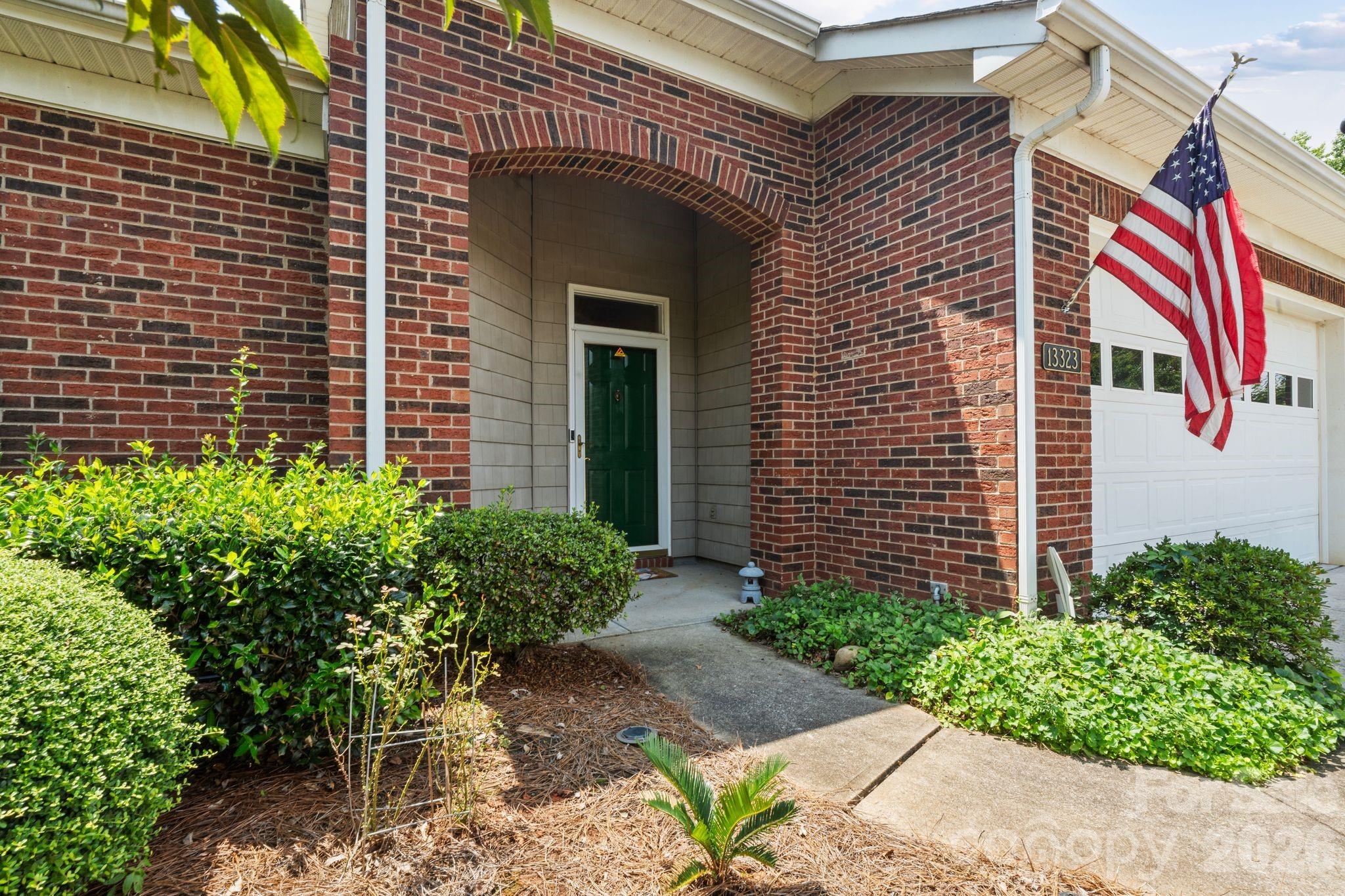 13323 Mint Lake Drive — Matthews