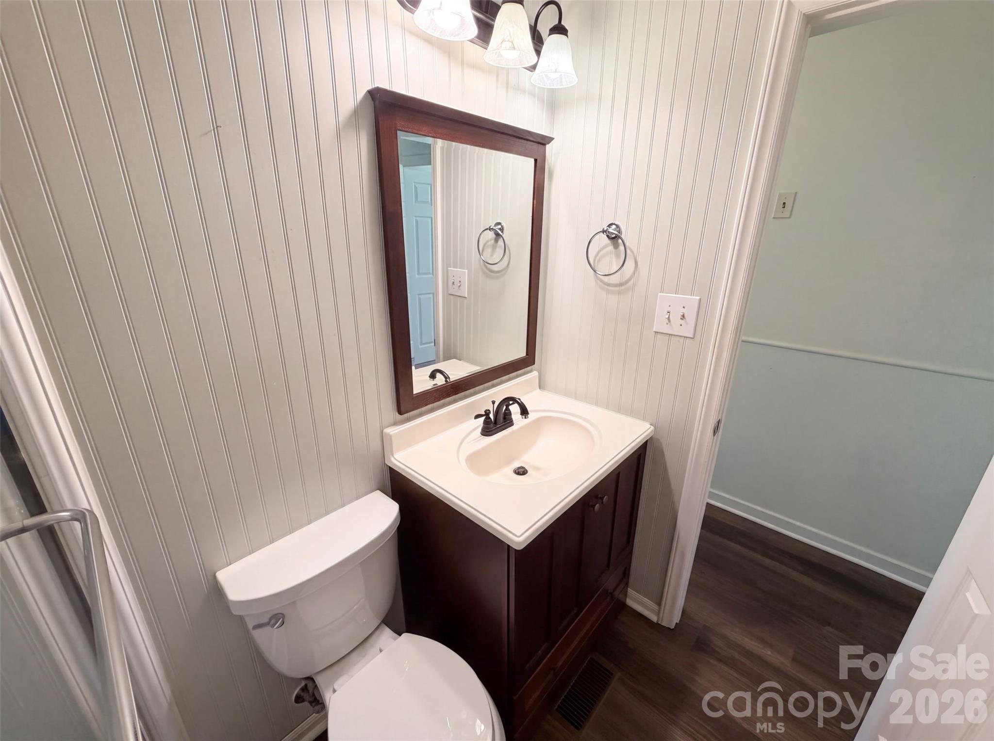 5100 Robinwood Drive — Charlotte