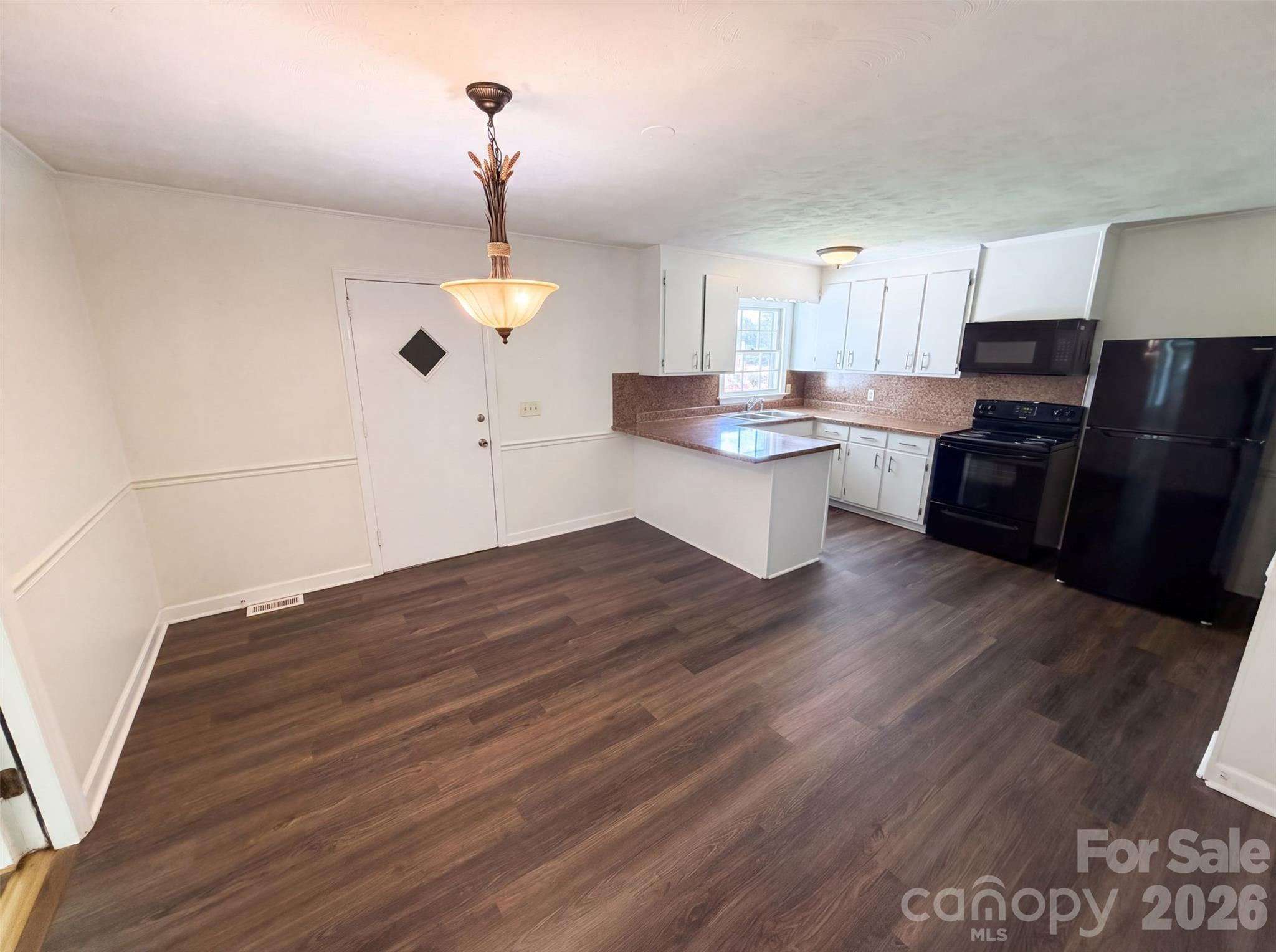 5100 Robinwood Drive — Charlotte
