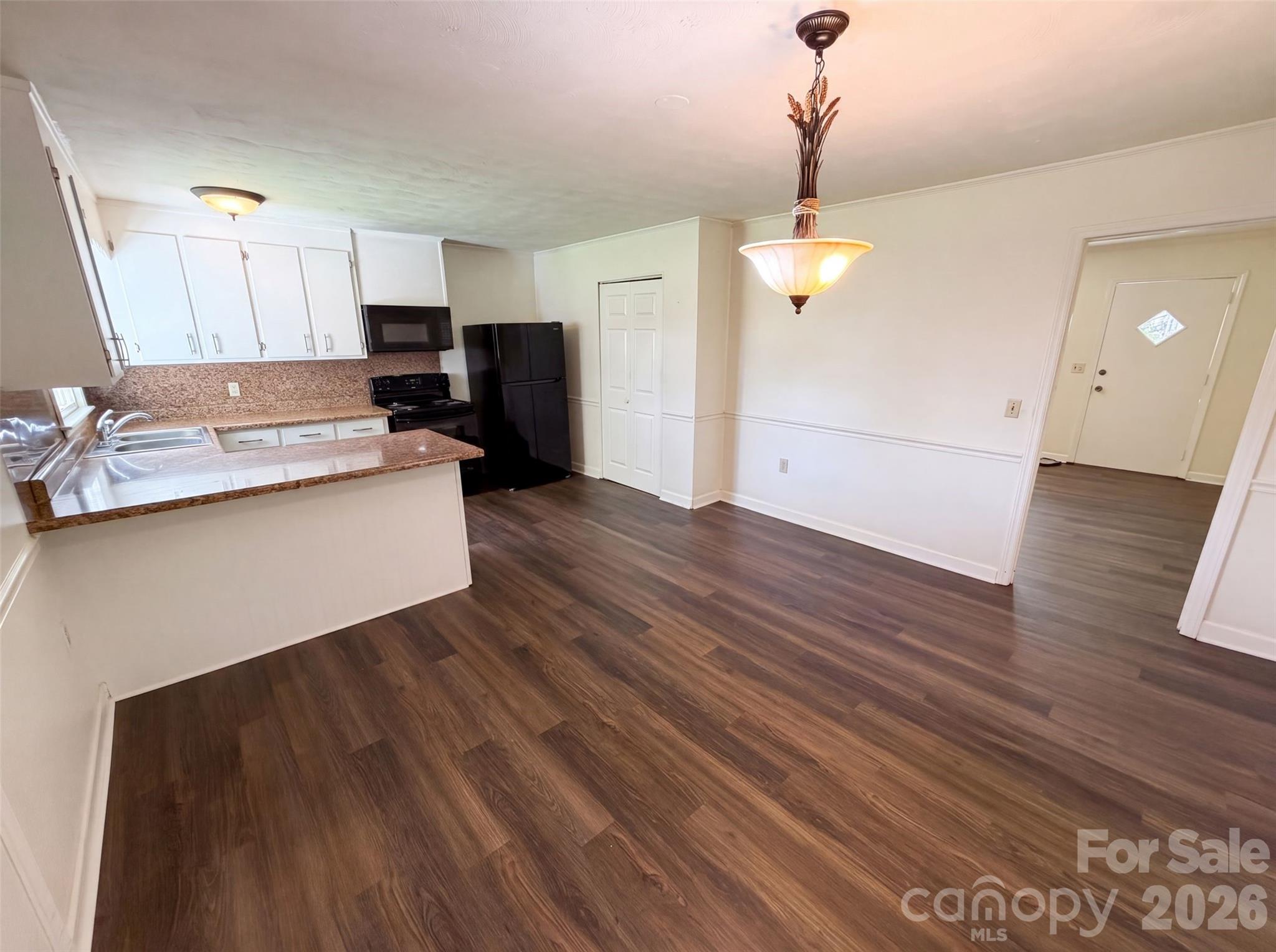 5100 Robinwood Drive — Charlotte