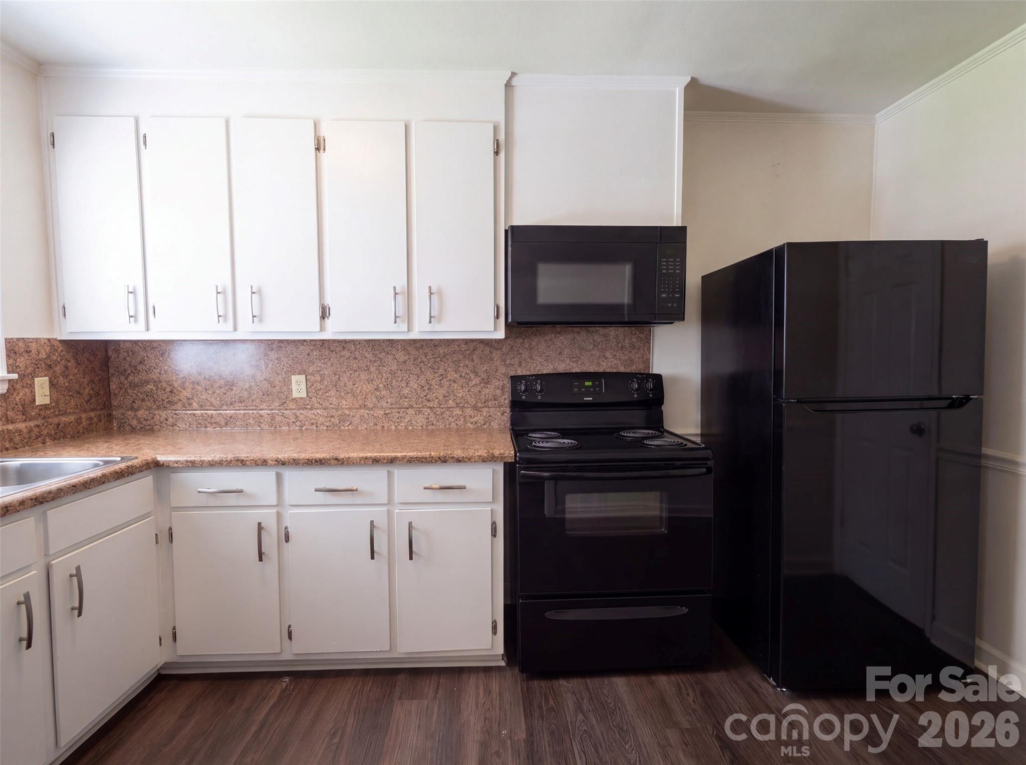 5100 Robinwood Drive — Charlotte
