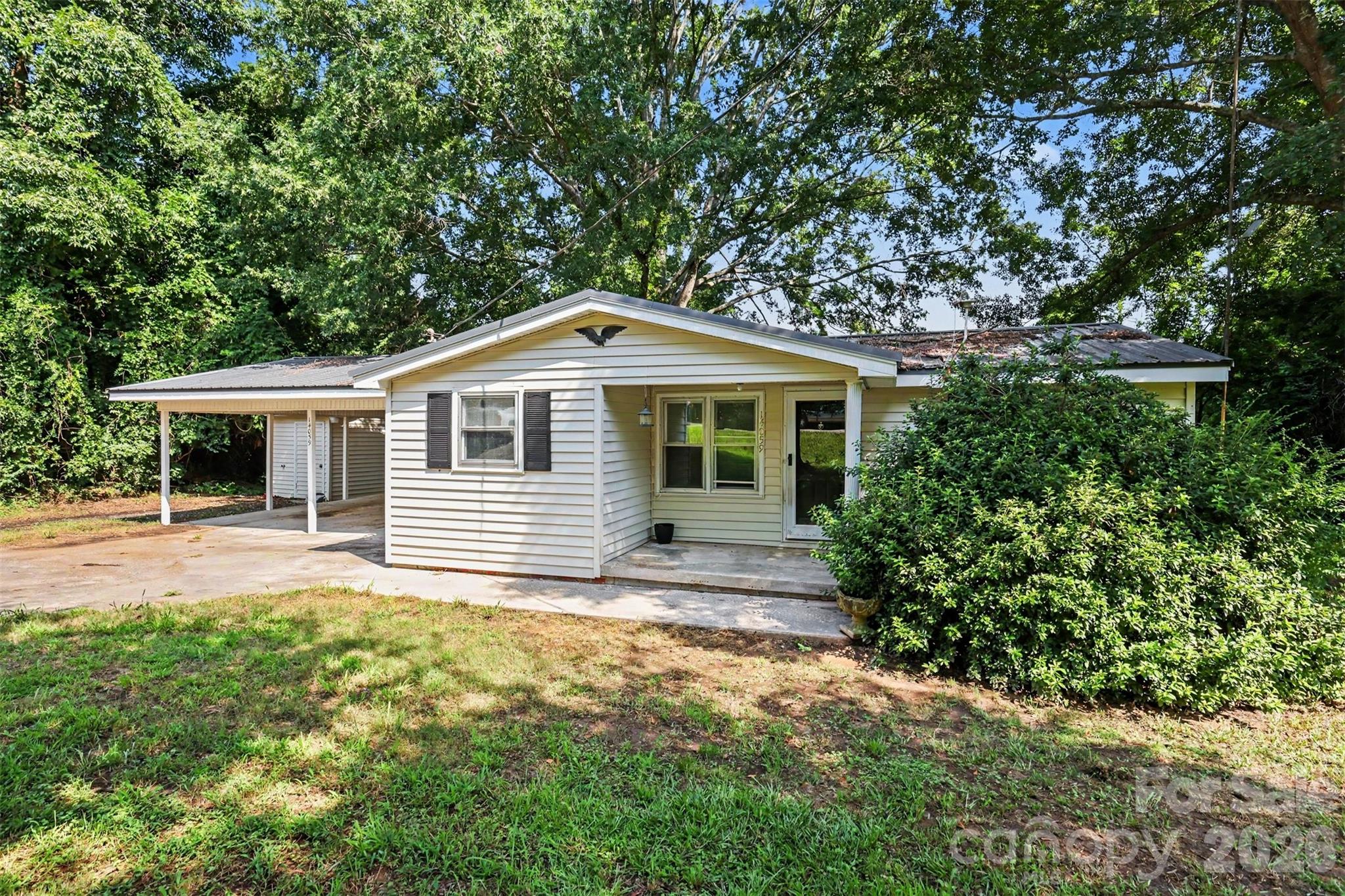 14059 W Highway 55 Highway — Blacksburg