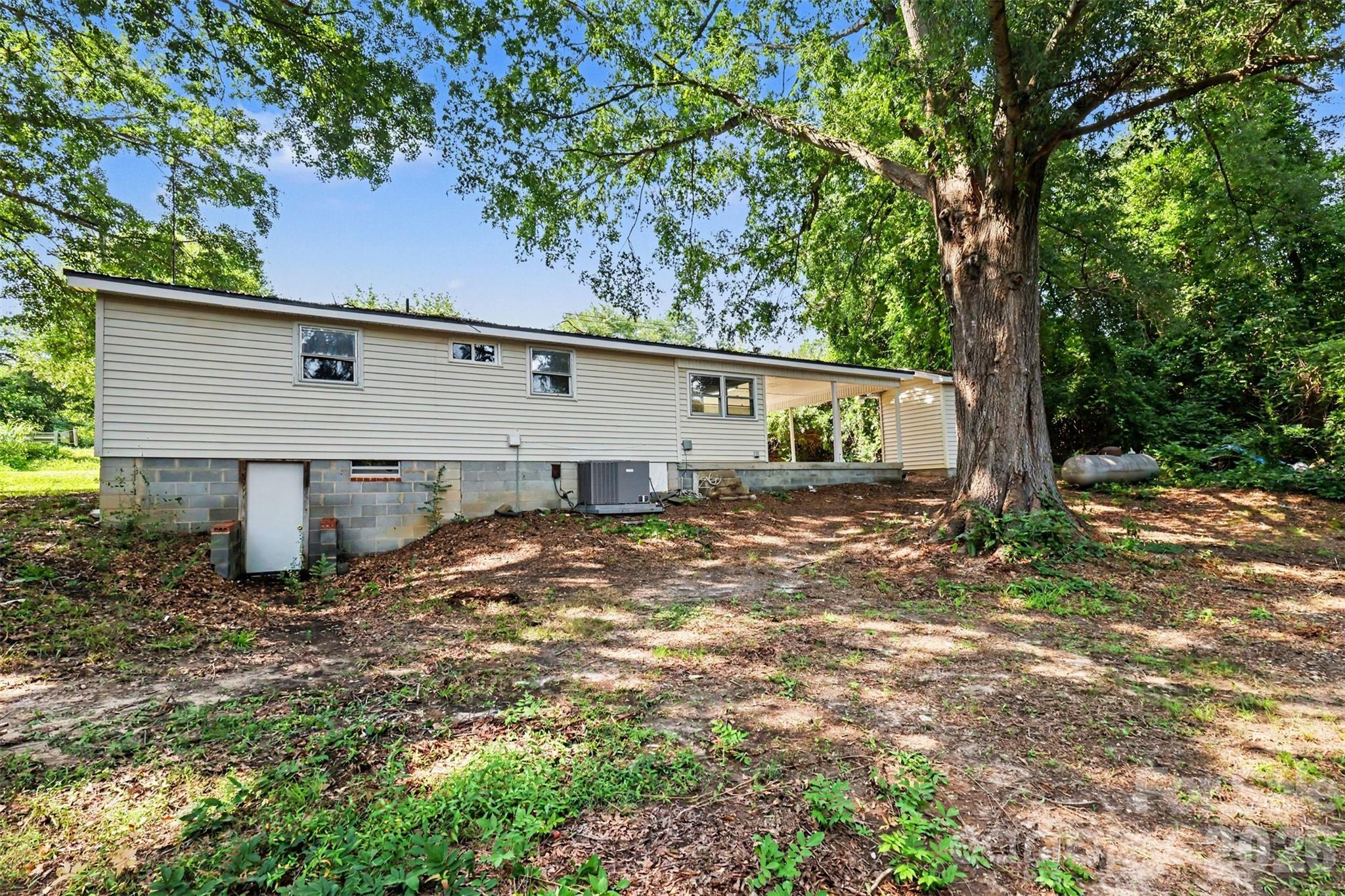 14059 W Highway 55 Highway — Blacksburg
