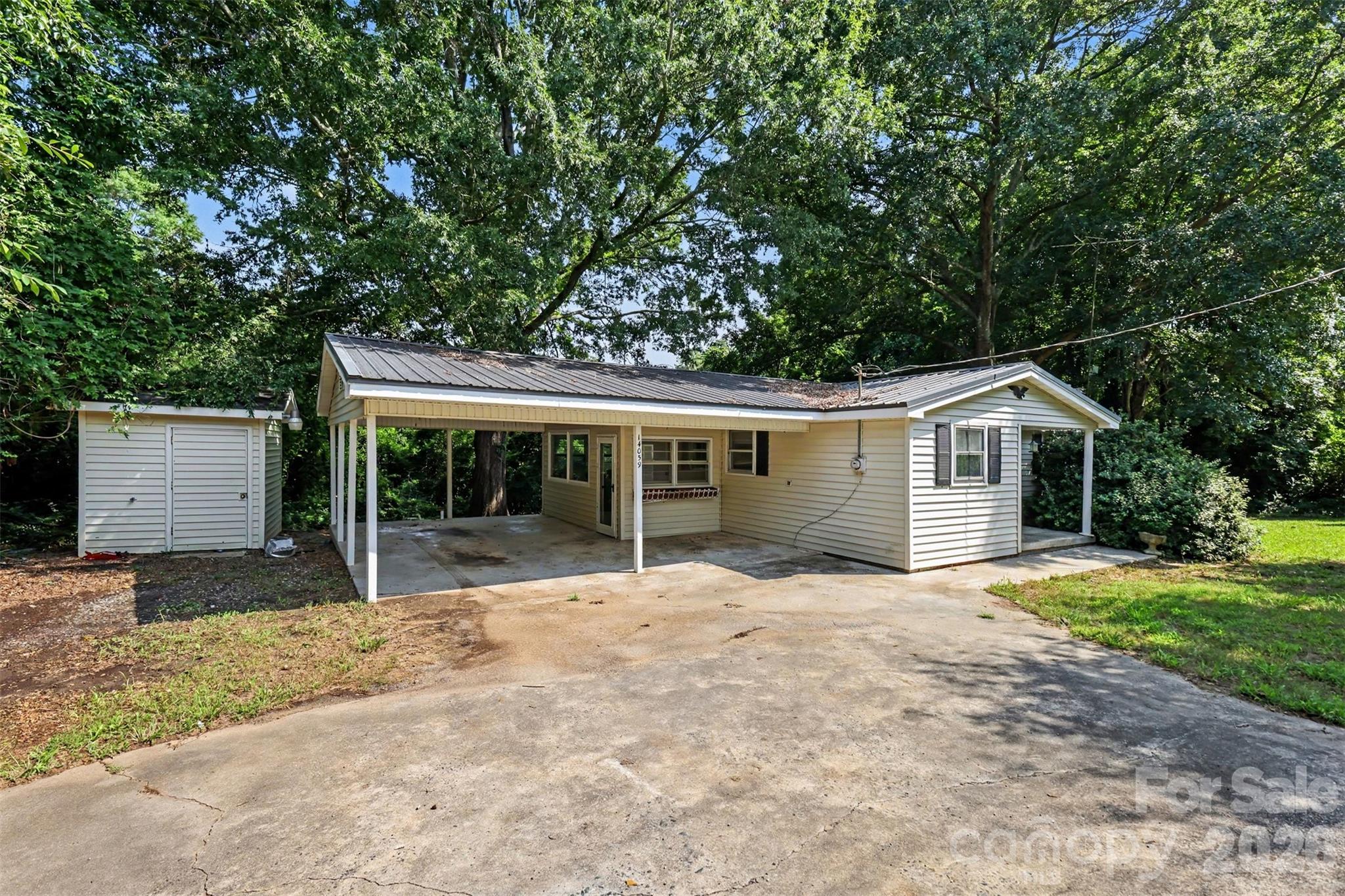 14059 W Highway 55 Highway — Blacksburg