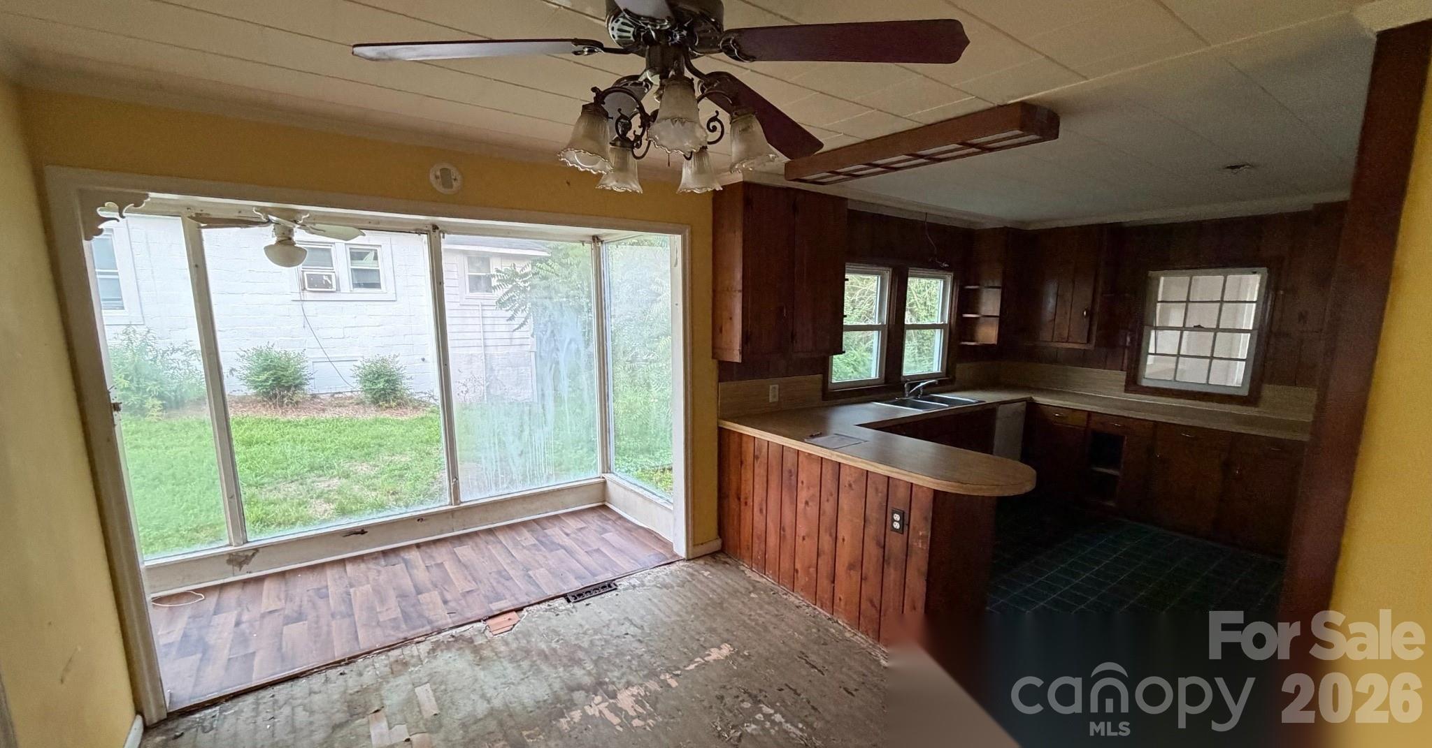 803 S Grove Street — Lincolnton