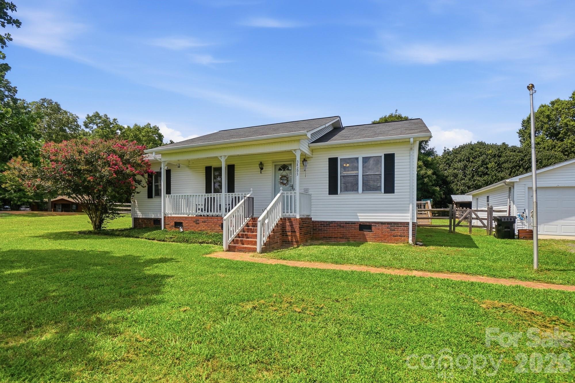 34295 Springdale Drive — New London