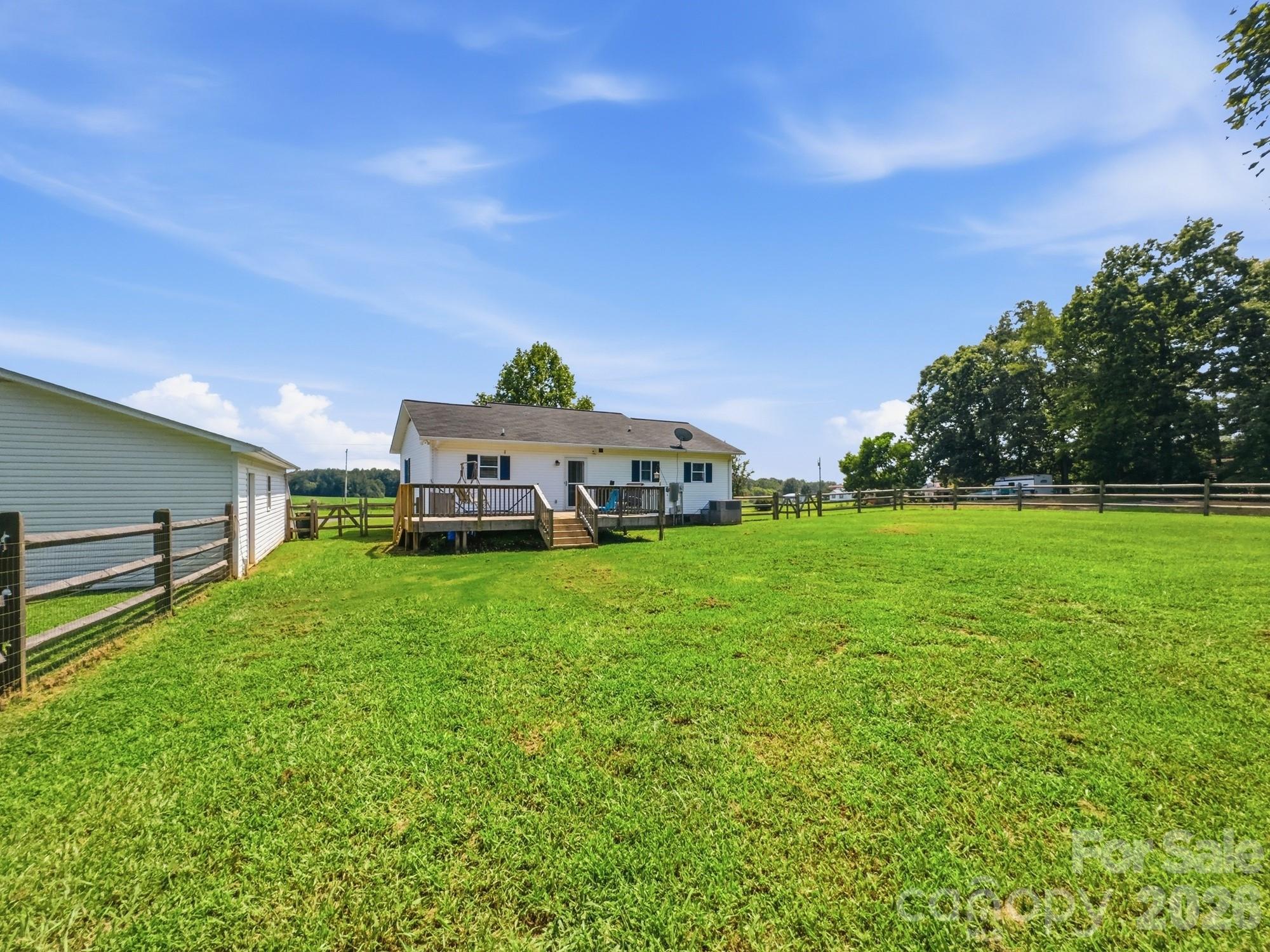 34295 Springdale Drive — New London
