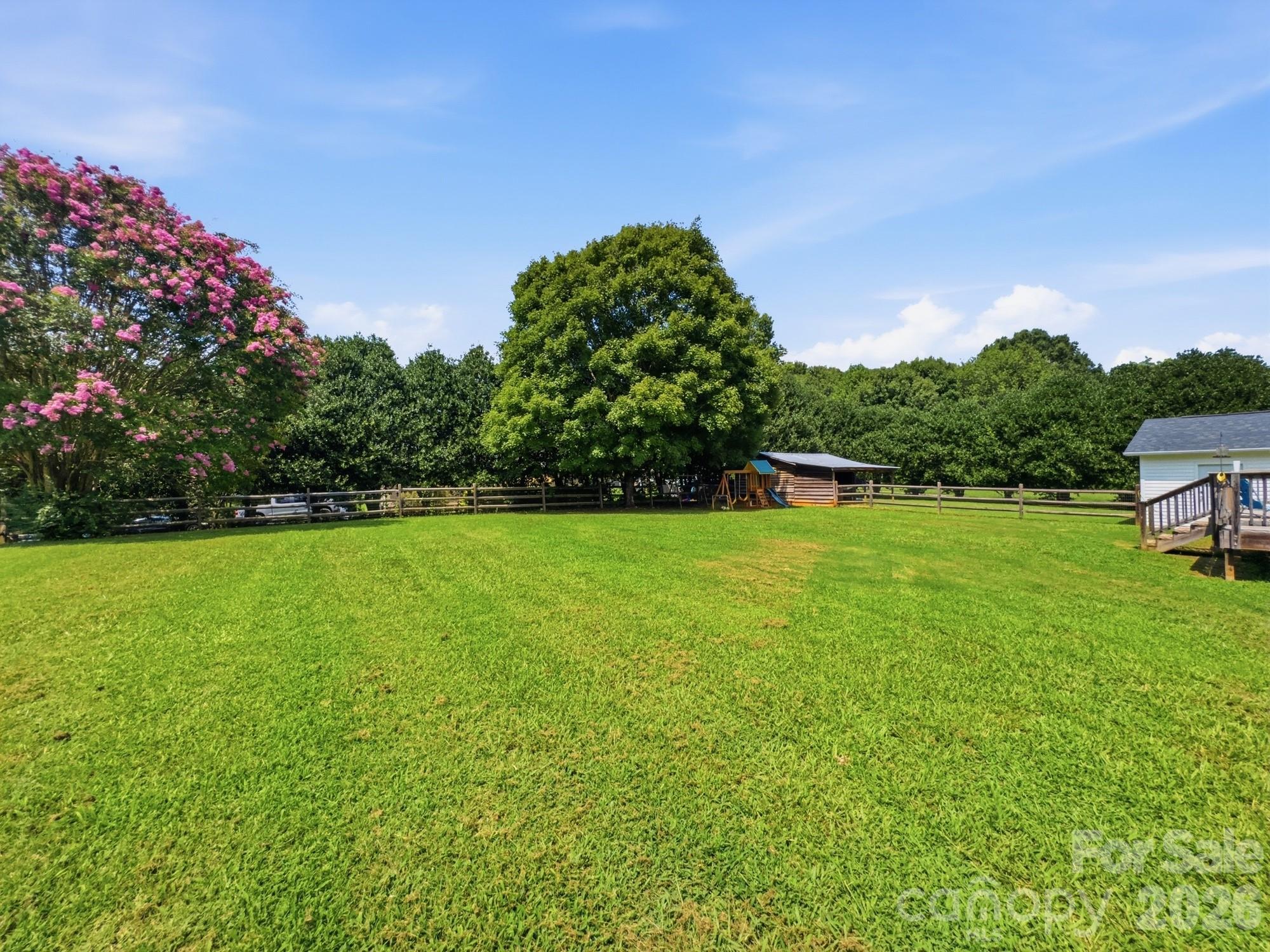 34295 Springdale Drive — New London