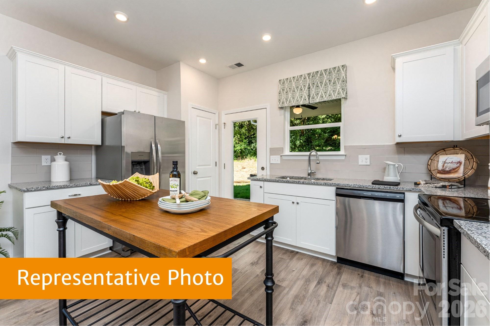 600 Rowe Crossing Drive — Newton