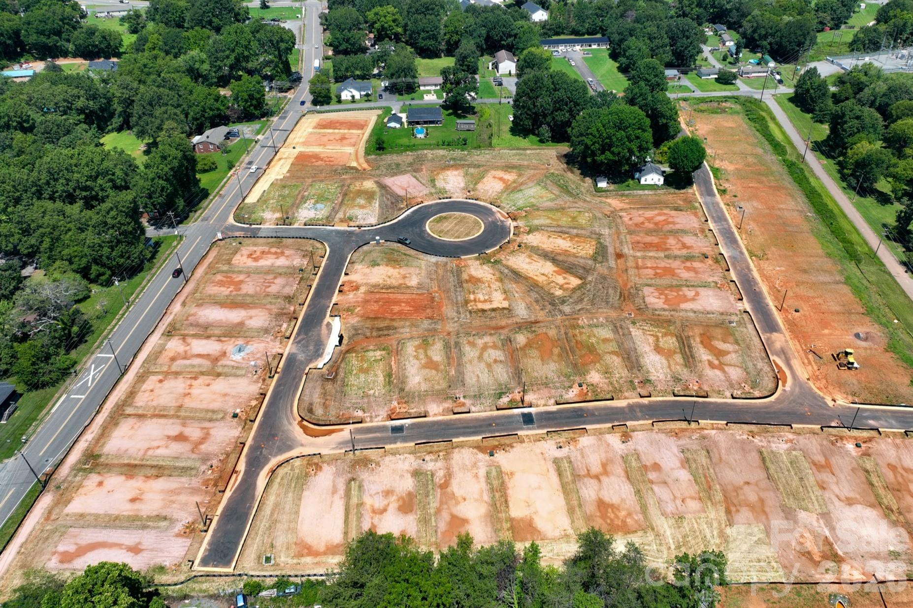 600 Rowe Crossing Drive — Newton