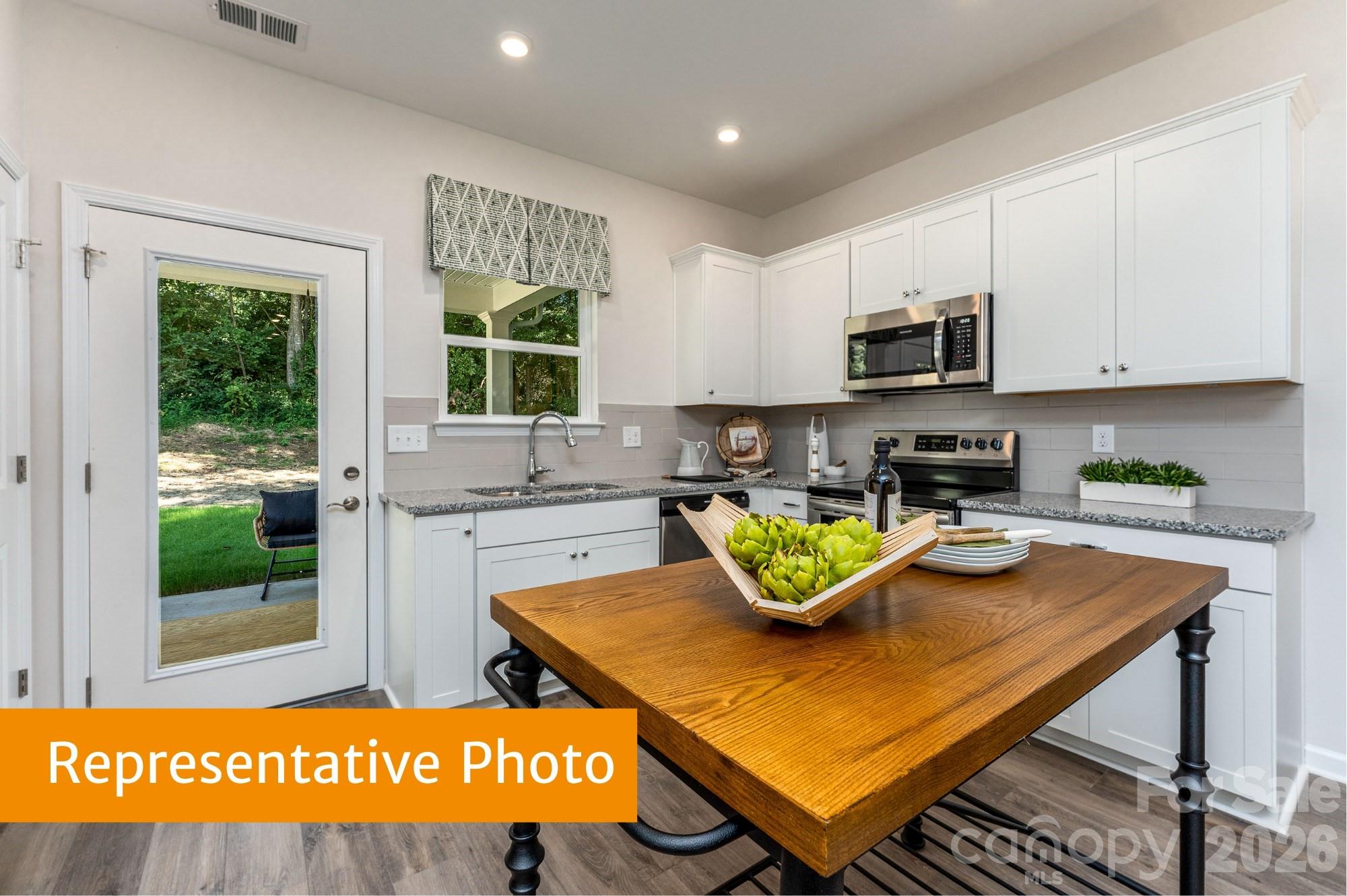 600 Rowe Crossing Drive — Newton