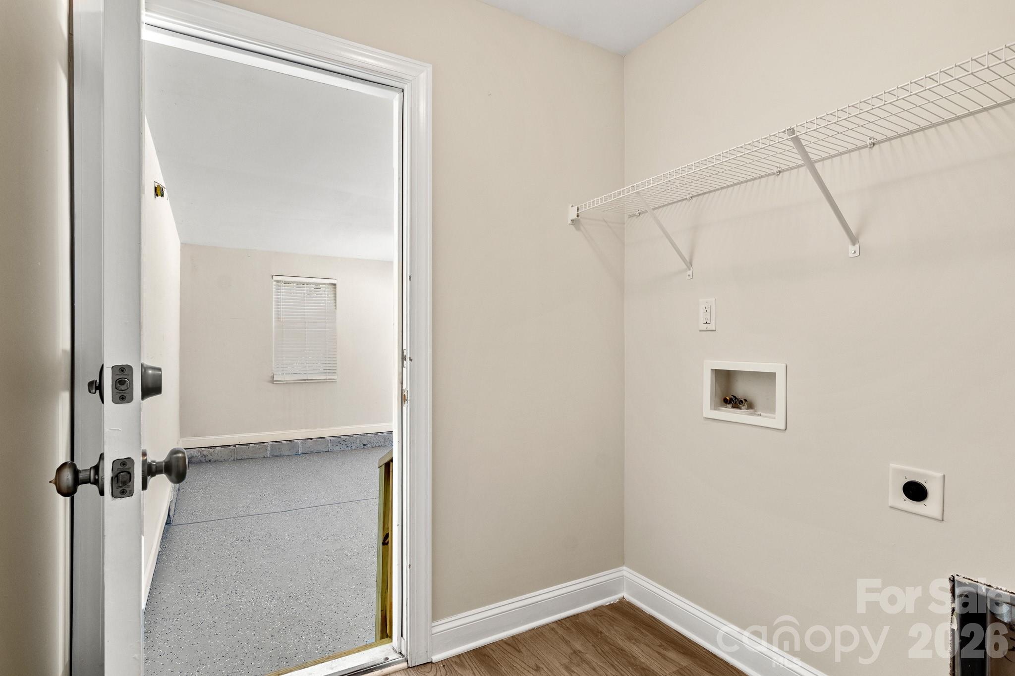 2595 Henry Falls Drive — Hickory