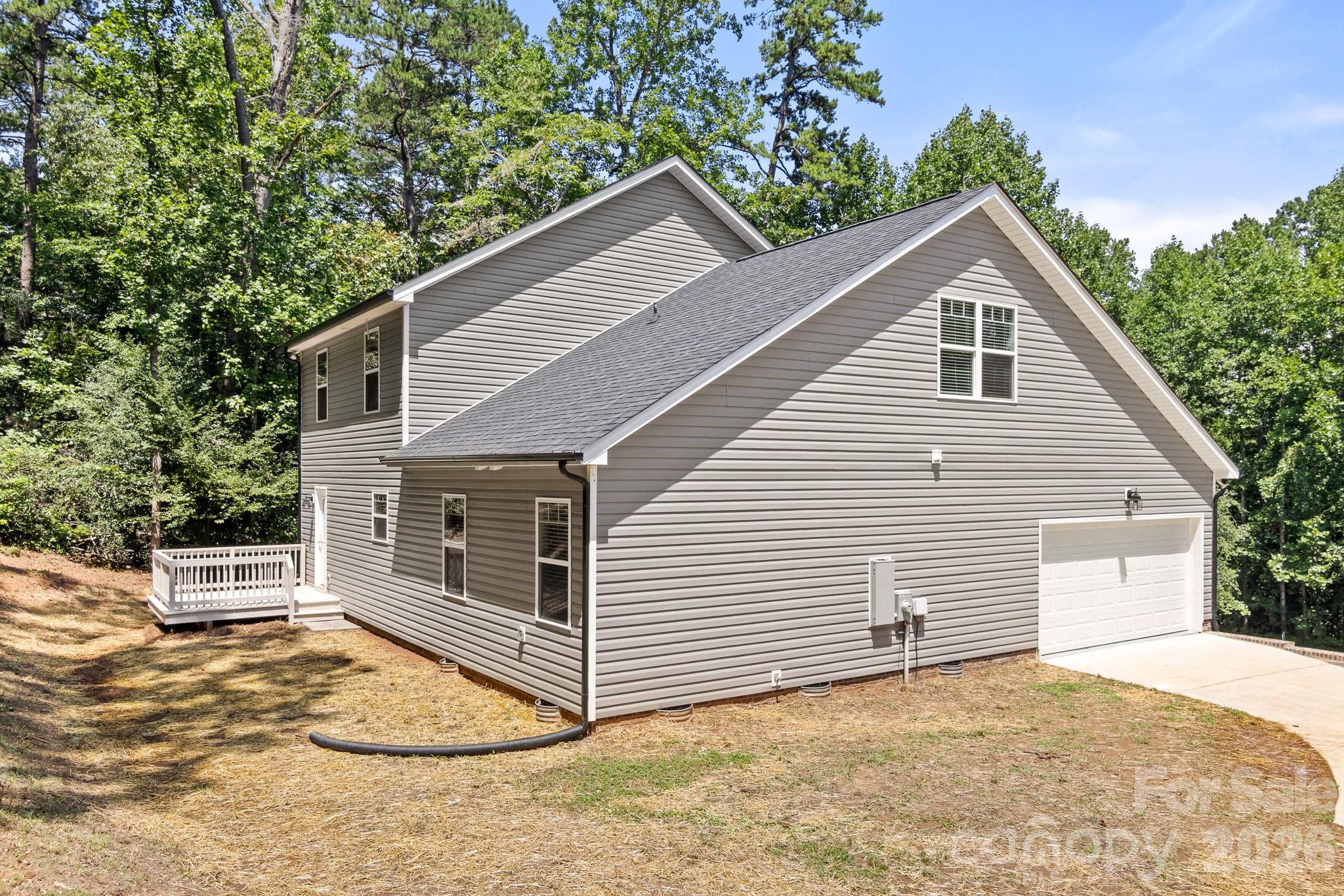 2595 Henry Falls Drive — Hickory
