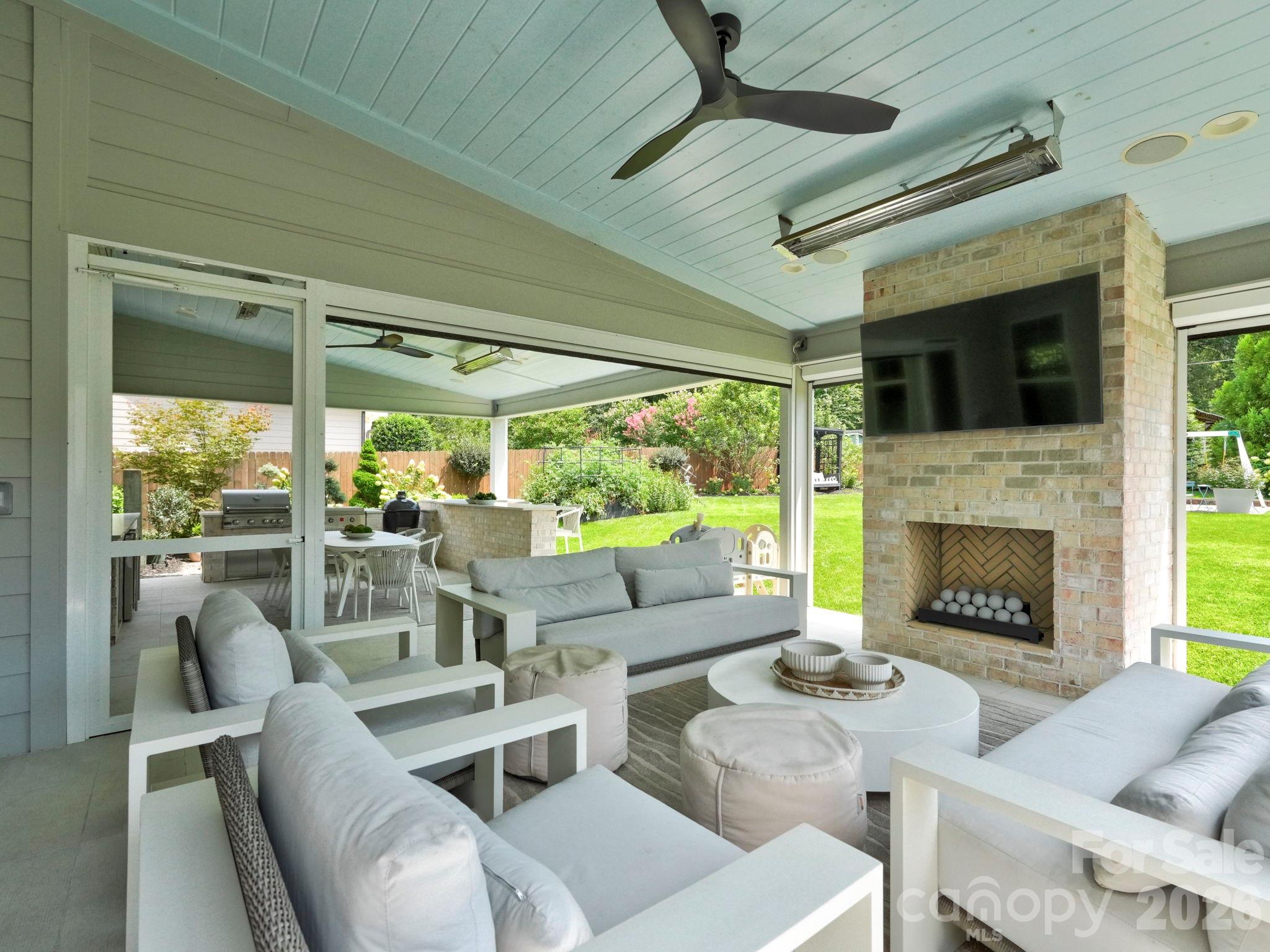 2028 Eaton Road — Charlotte