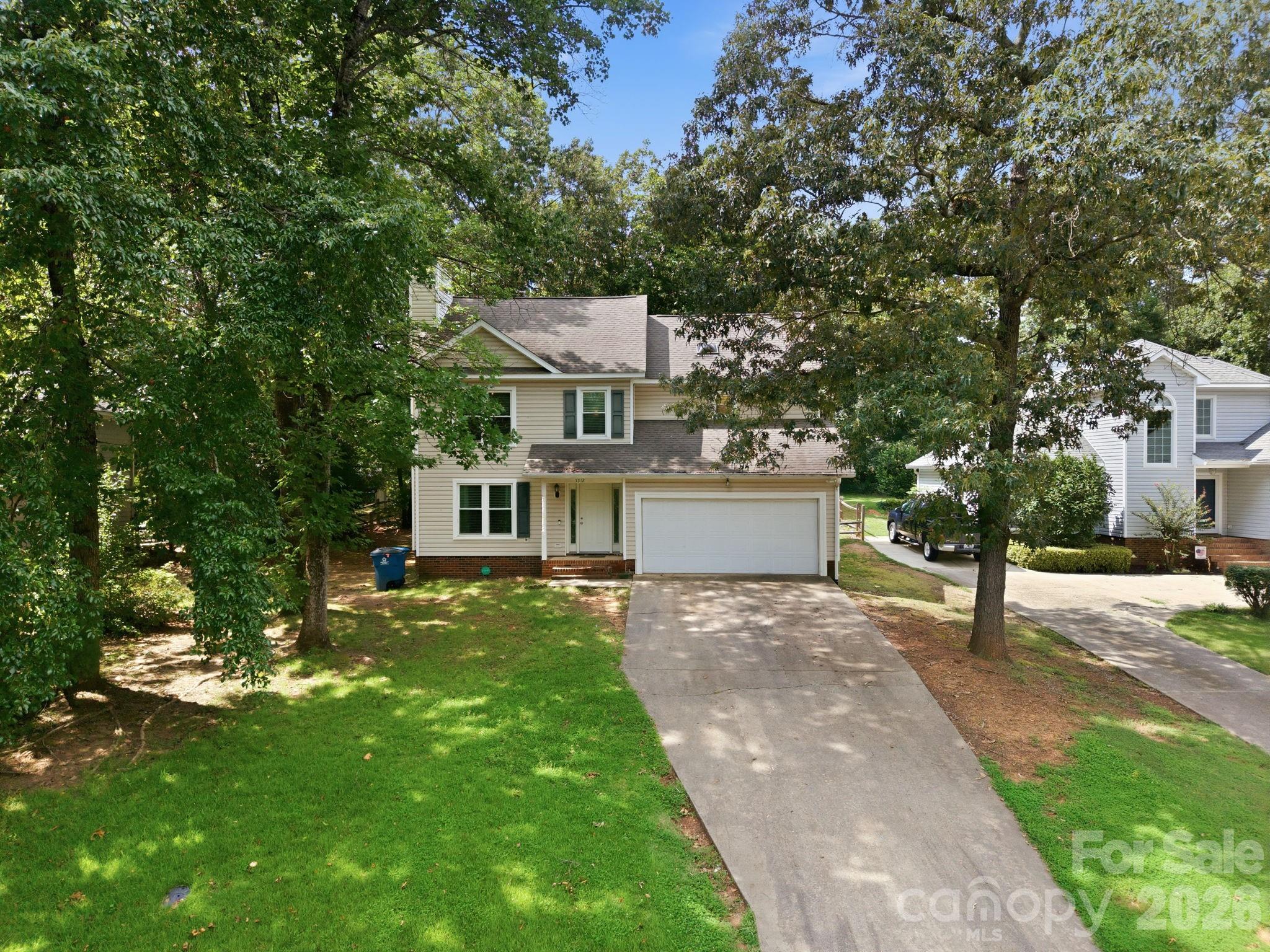 5512 River Falls Drive #16 — Charlotte