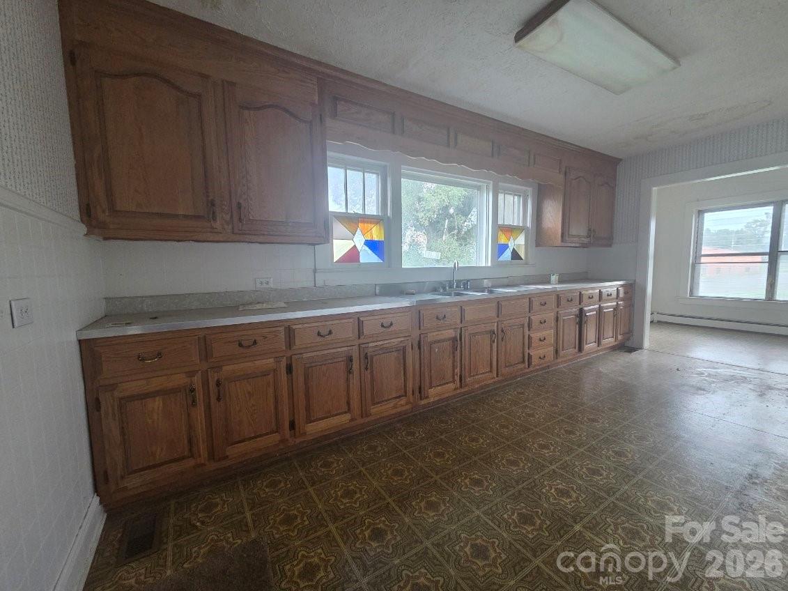 1312 Salem Road — Morganton