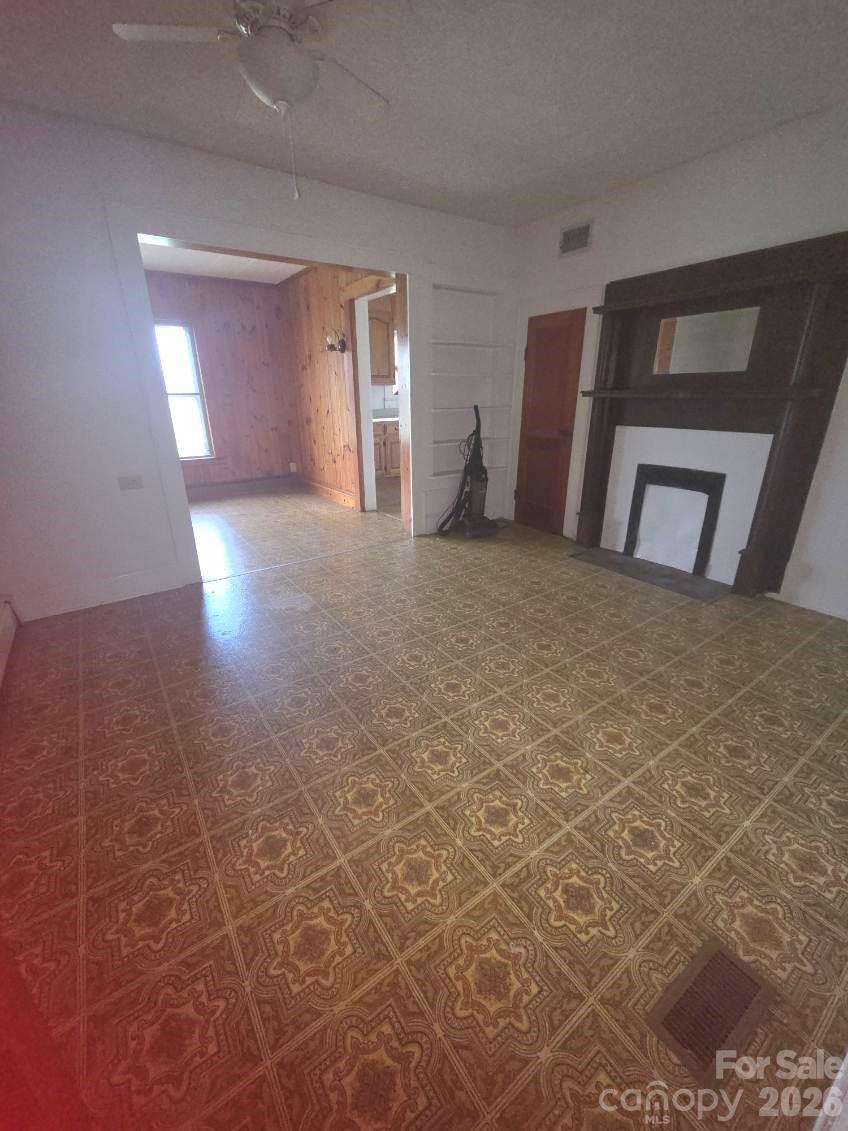 1312 Salem Road — Morganton