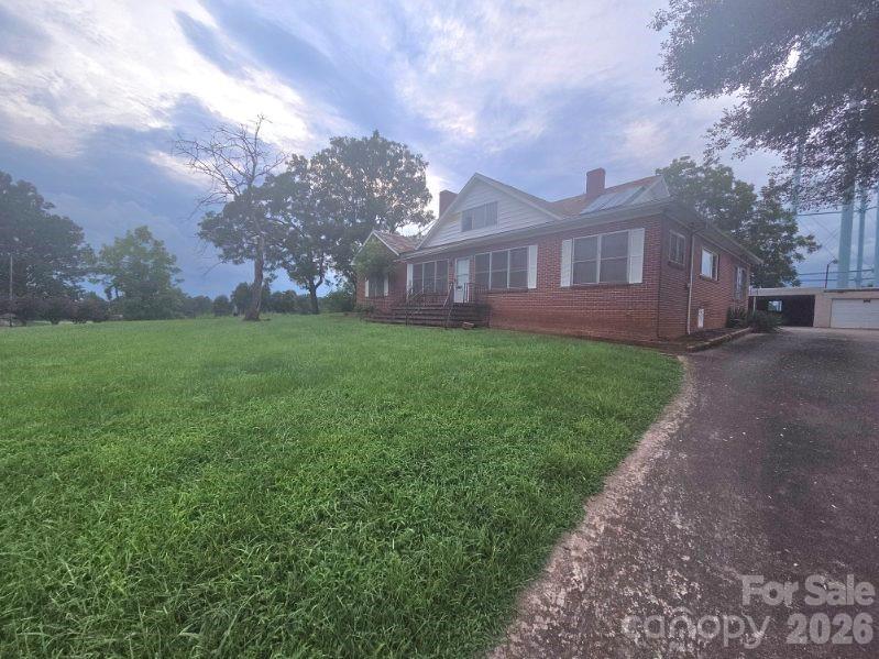 1312 Salem Road — Morganton