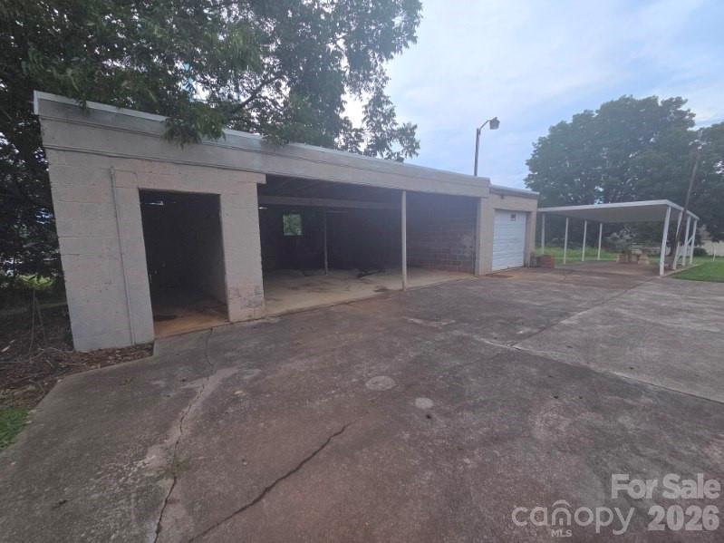 1312 Salem Road — Morganton