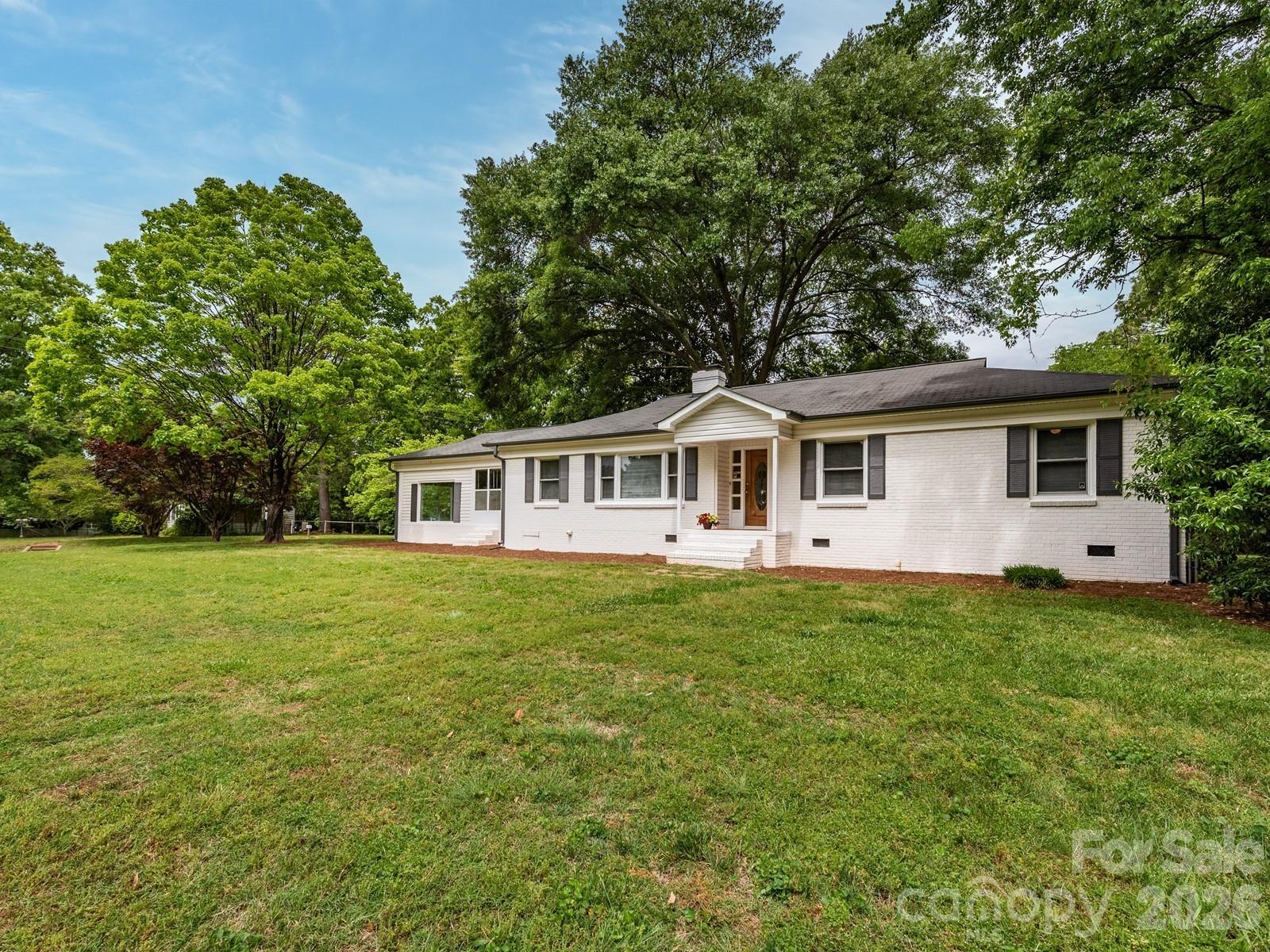1301 N Sharon Amity Road — Charlotte
