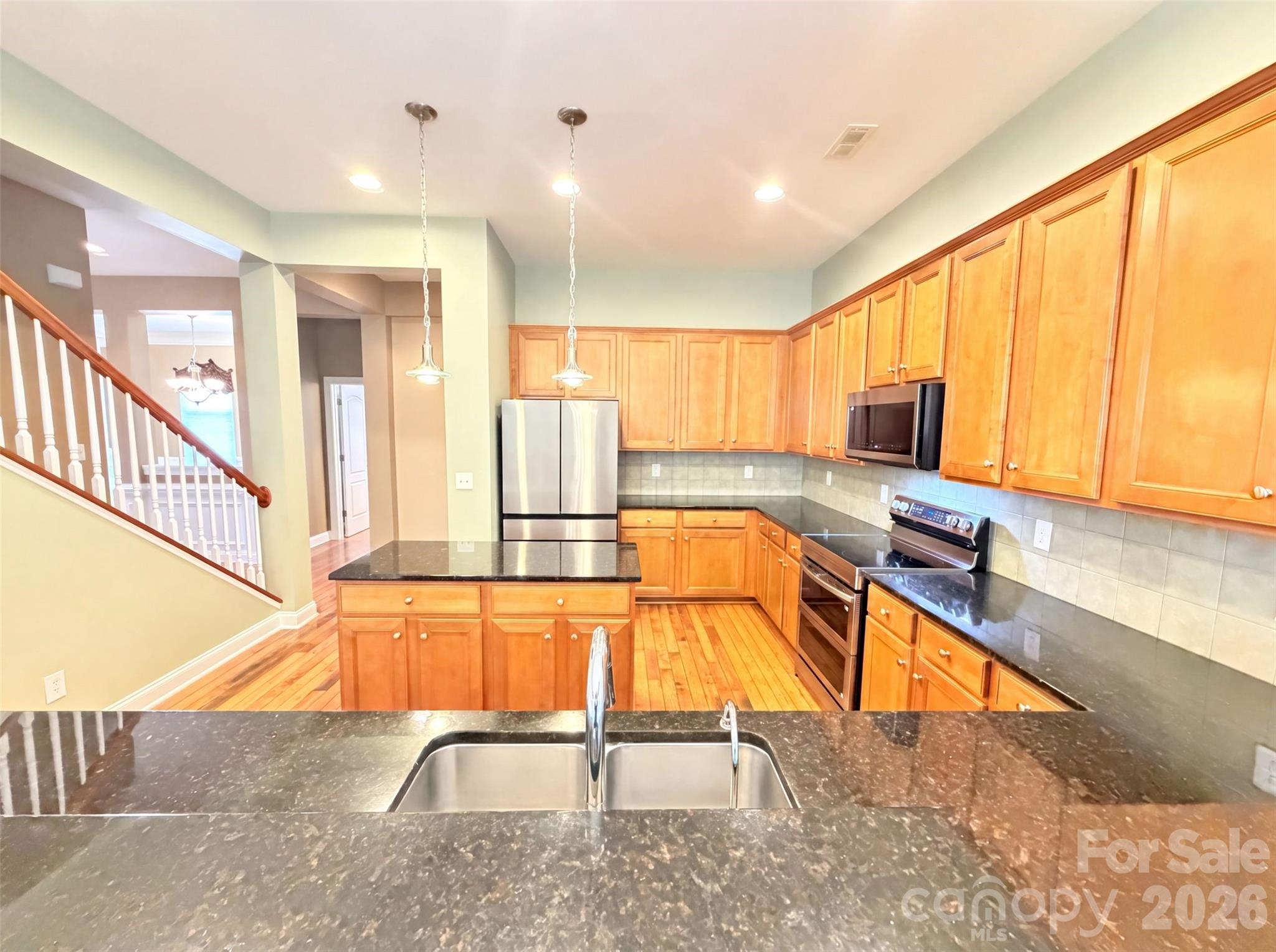 9928 Daufuskie Drive — Charlotte