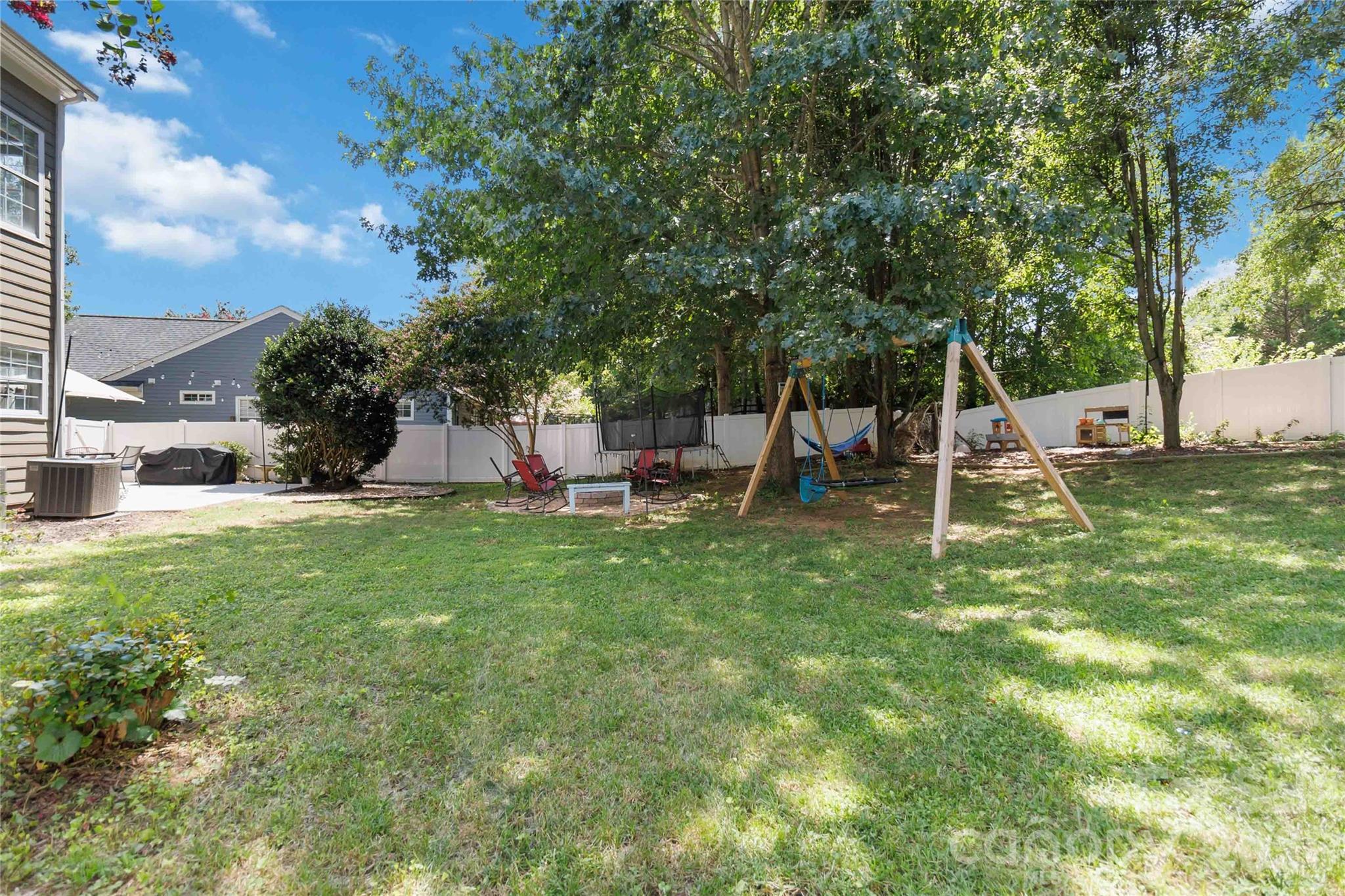 8914 Raven Park Drive — Charlotte