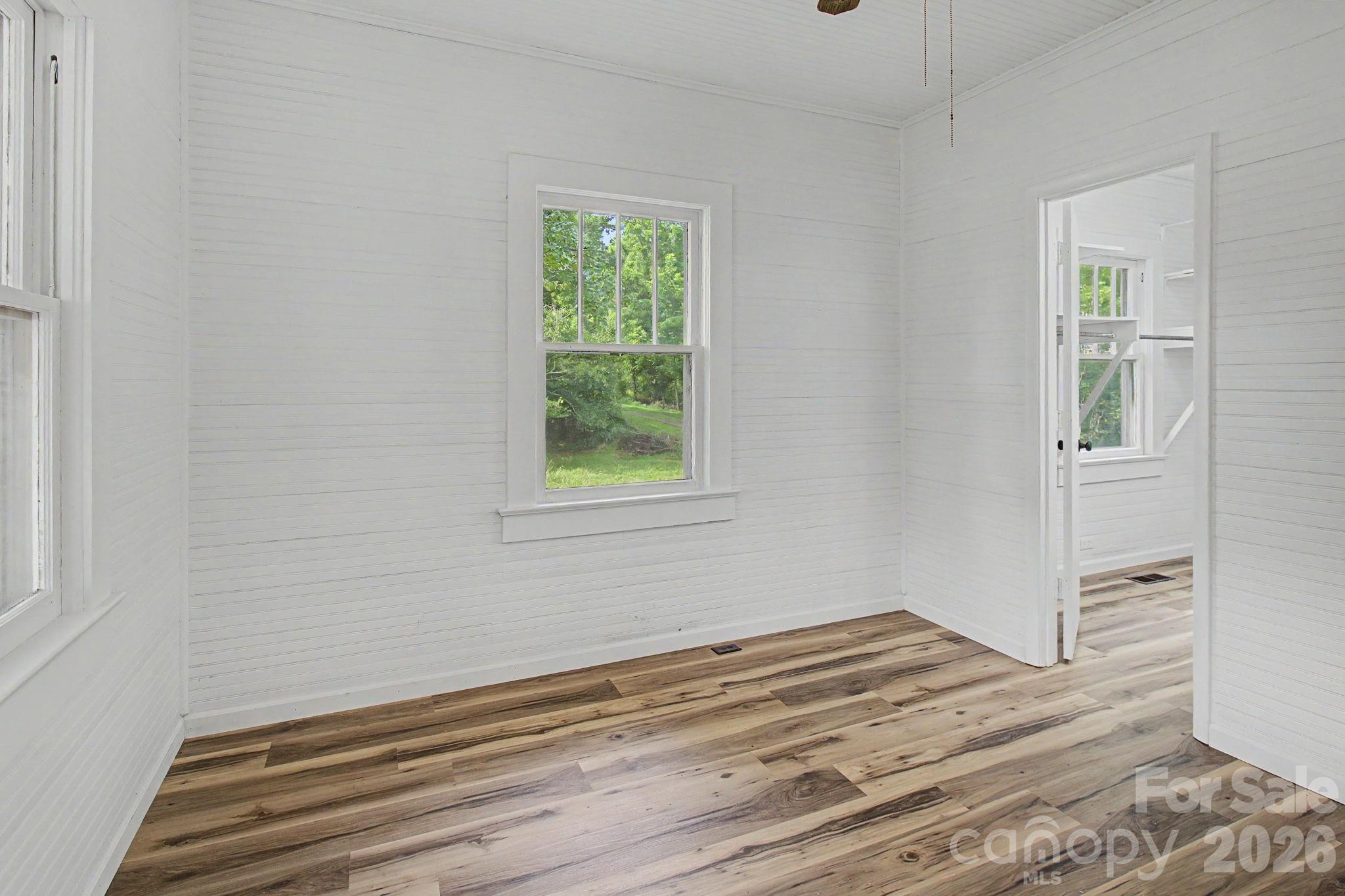47 Stone Cottage Road — Mars Hill