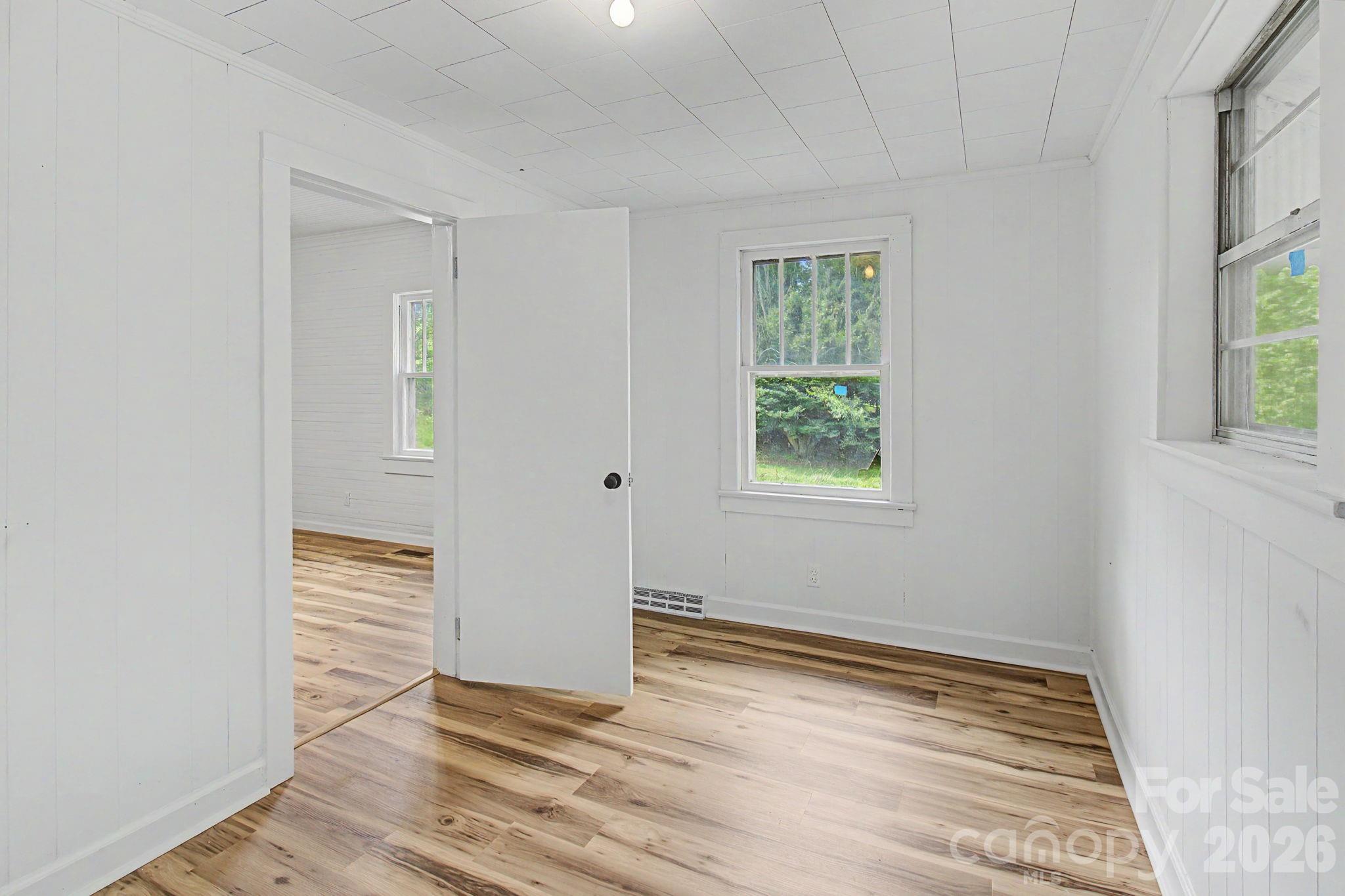 47 Stone Cottage Road — Mars Hill