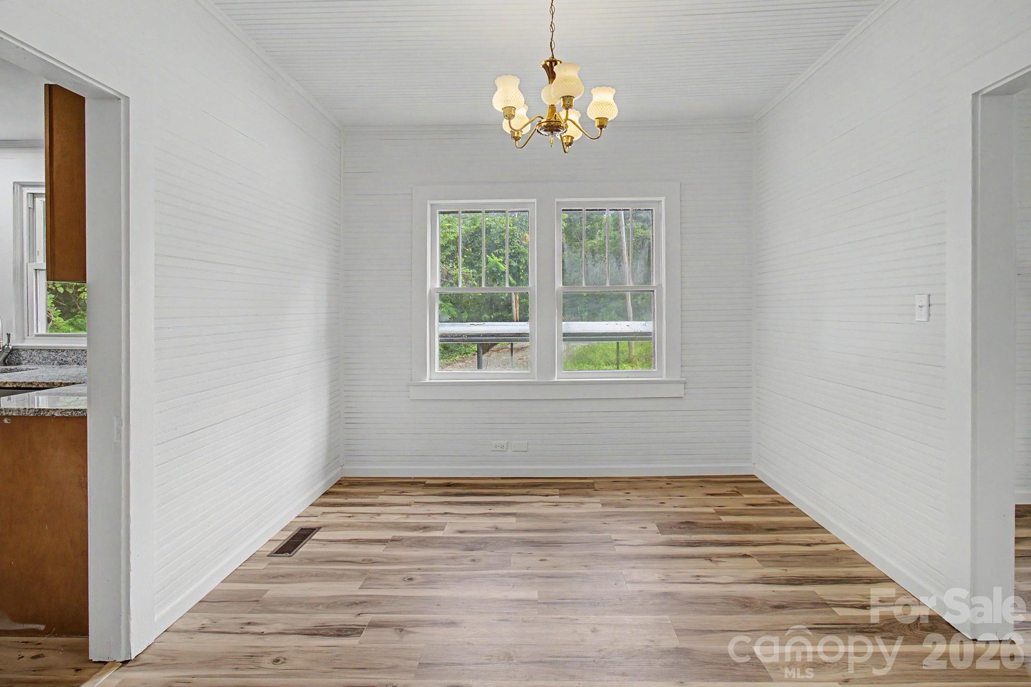 47 Stone Cottage Road — Mars Hill