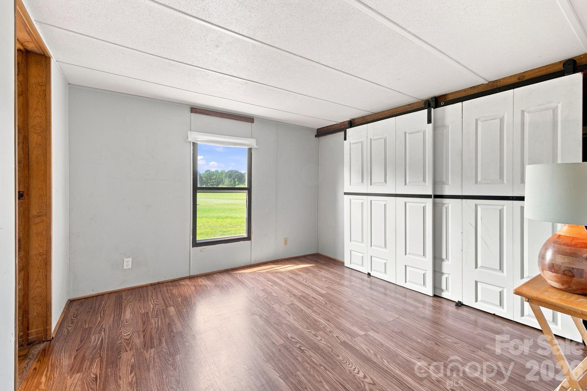 3411 Yount Road — Newton
