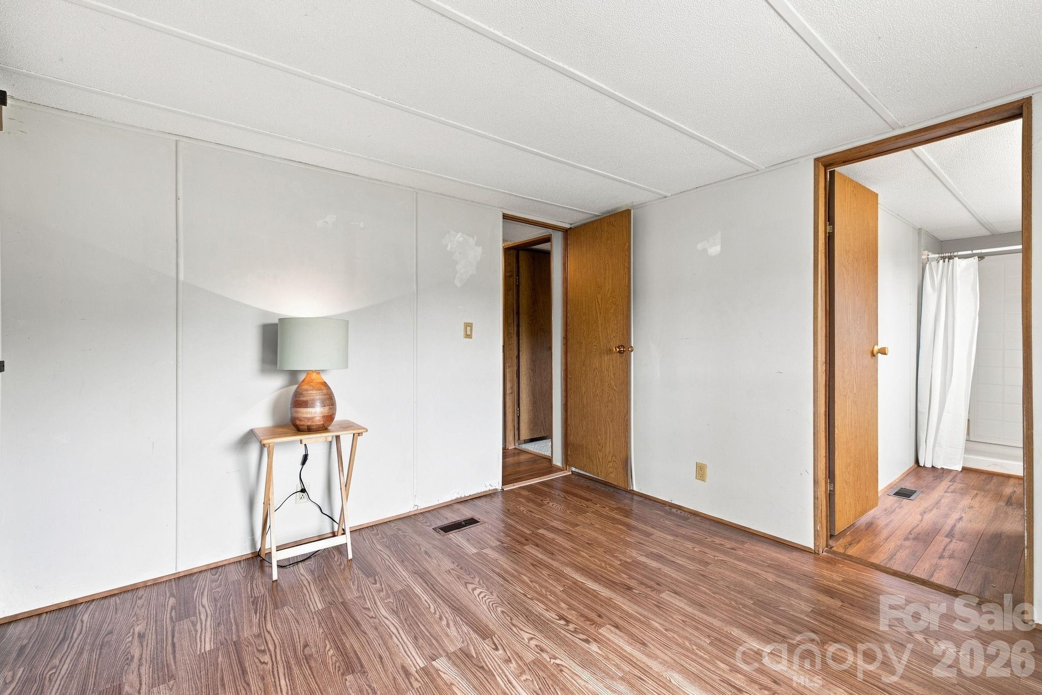 3411 Yount Road — Newton