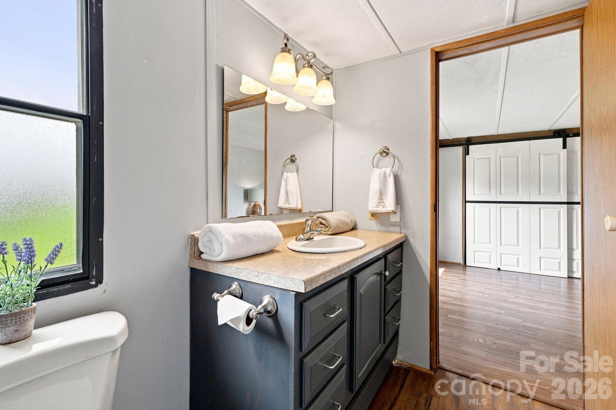 3411 Yount Road — Newton