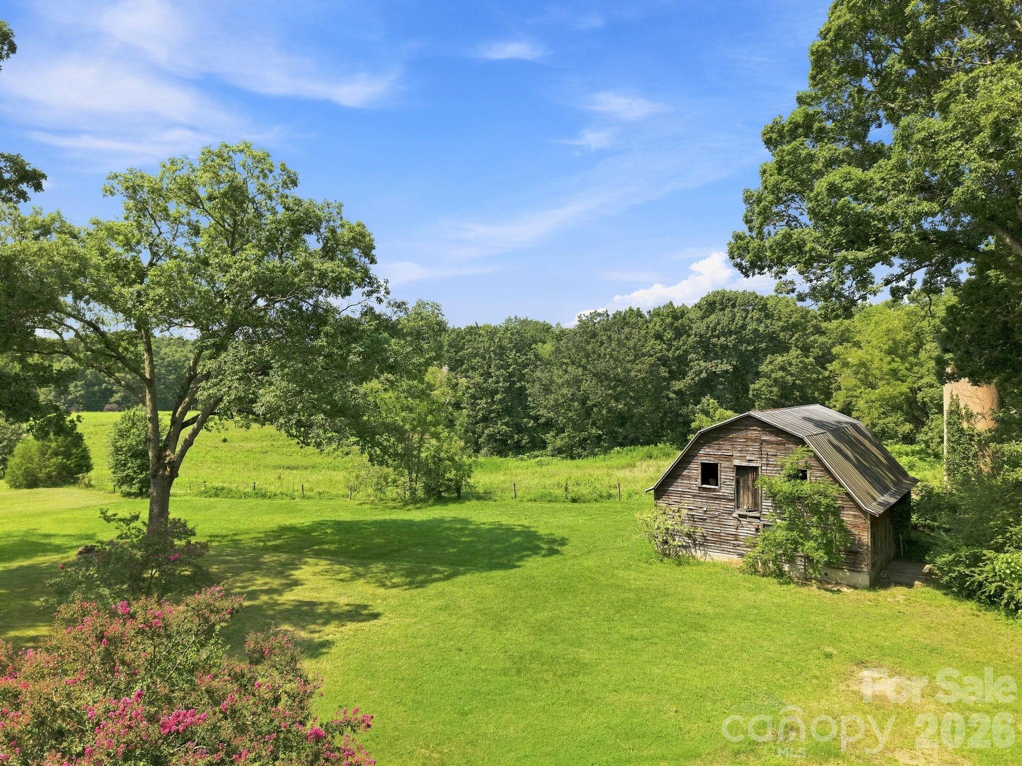 3411 Yount Road — Newton