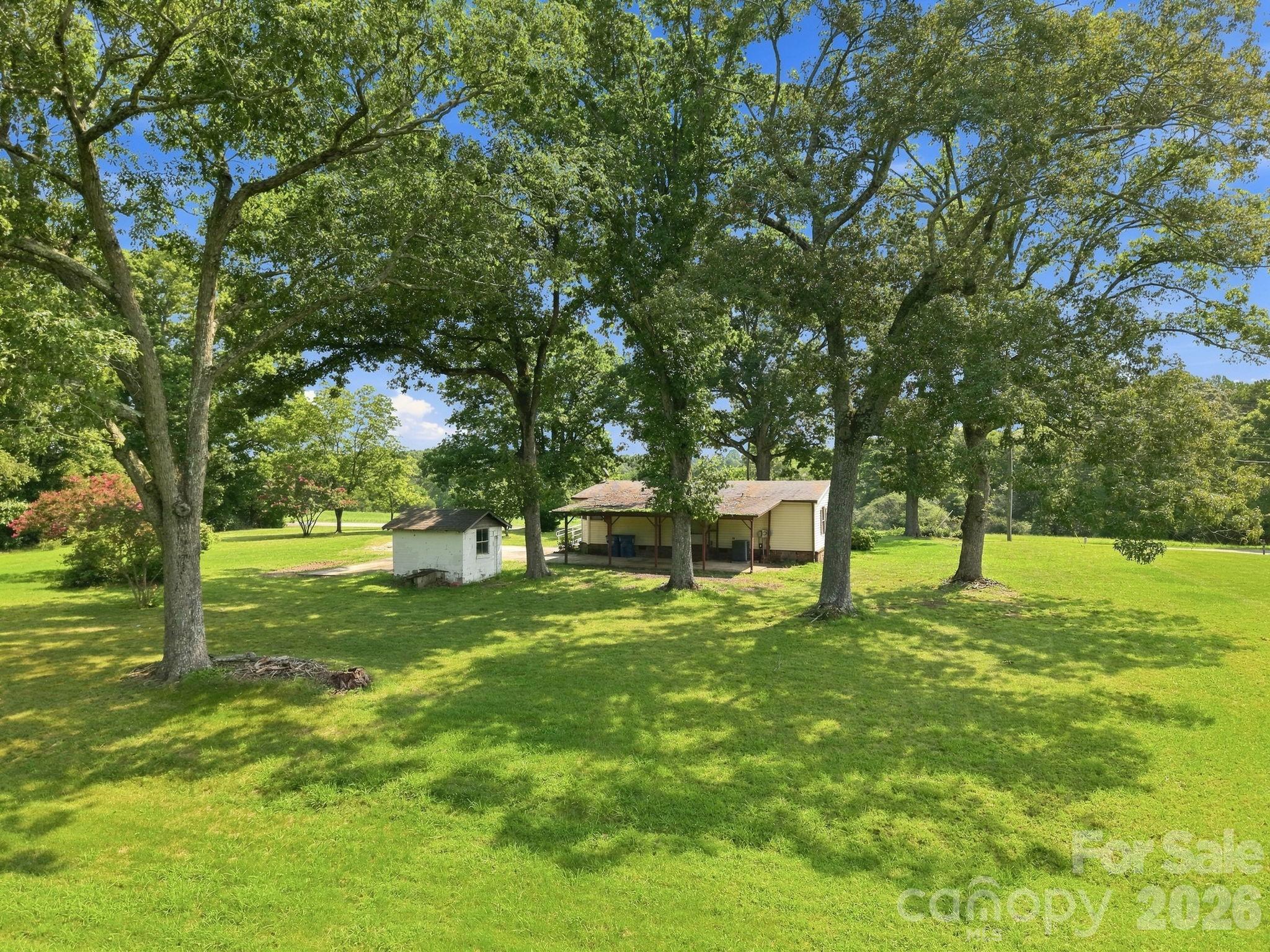 3411 Yount Road — Newton