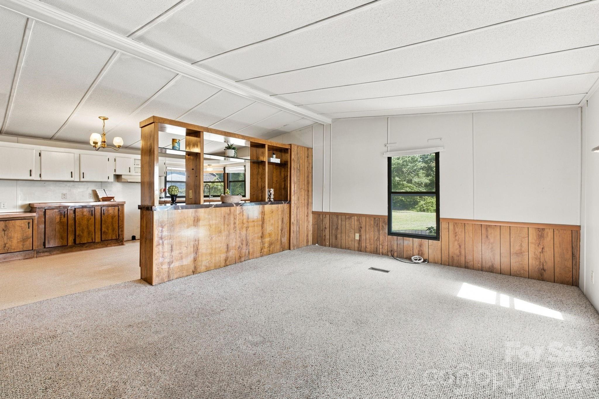 3411 Yount Road — Newton