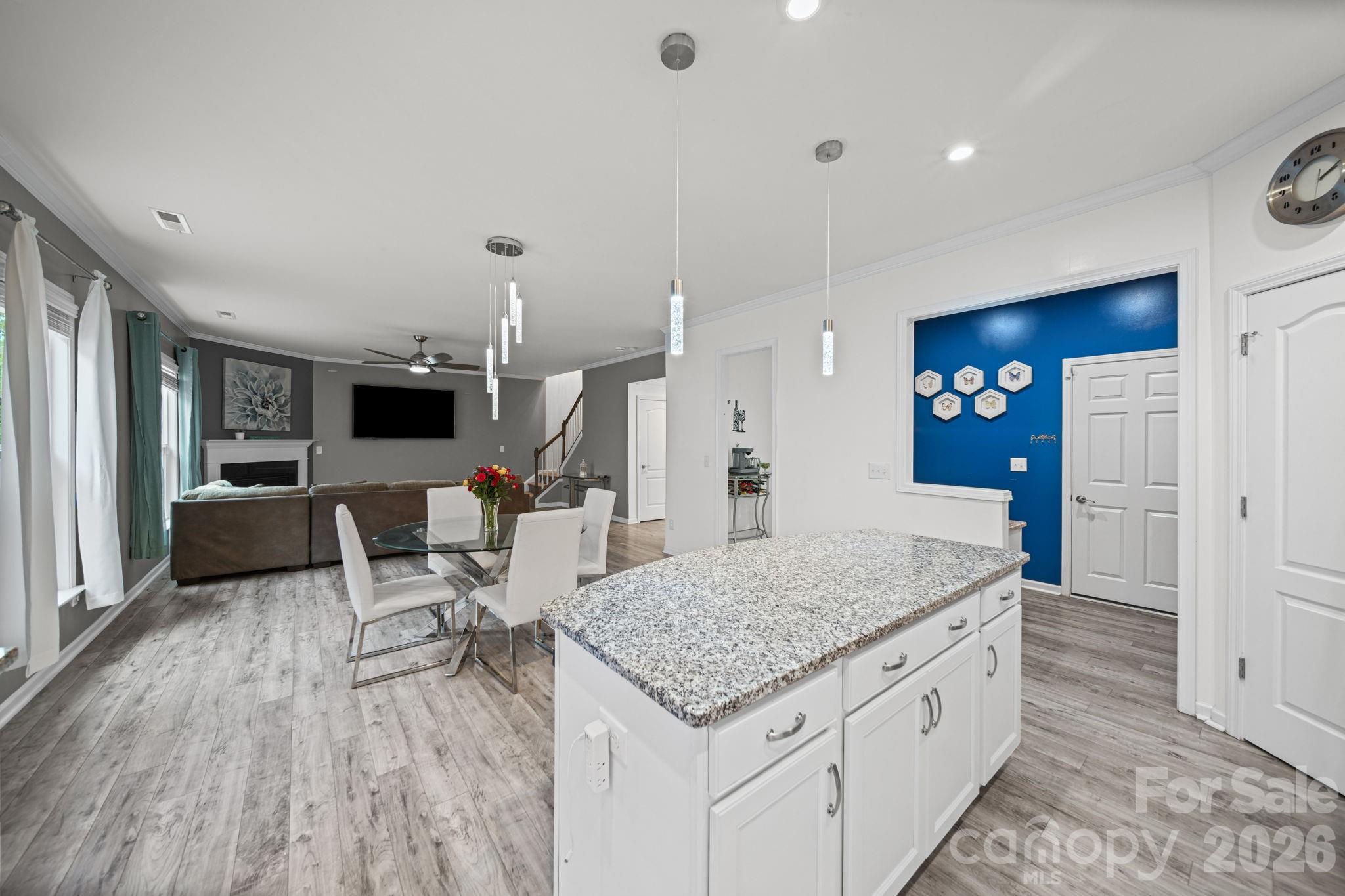 7107 Brookline Place #228 — Huntersville