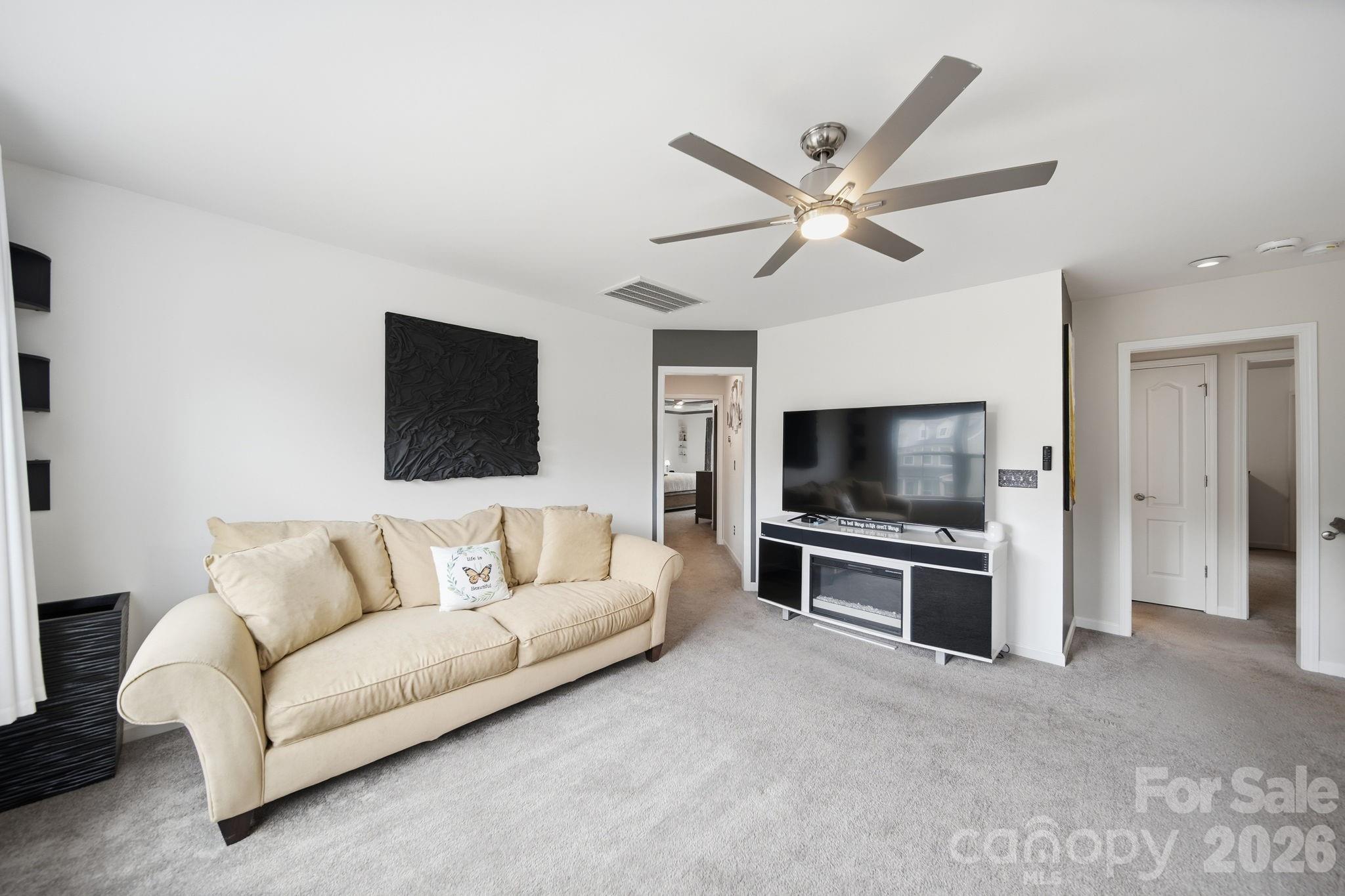 7107 Brookline Place #228 — Huntersville